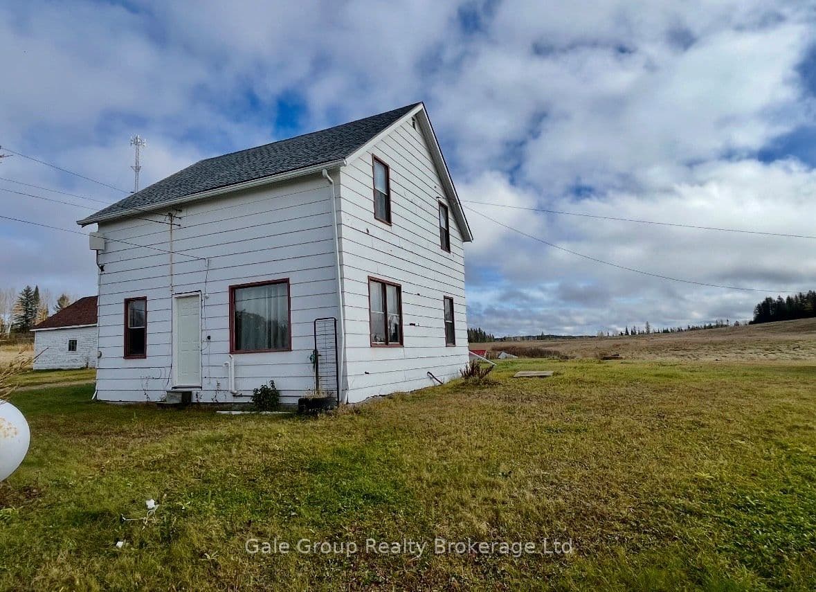 2541 Highway 105 Highway, Kenora, ON P0V 2L0
