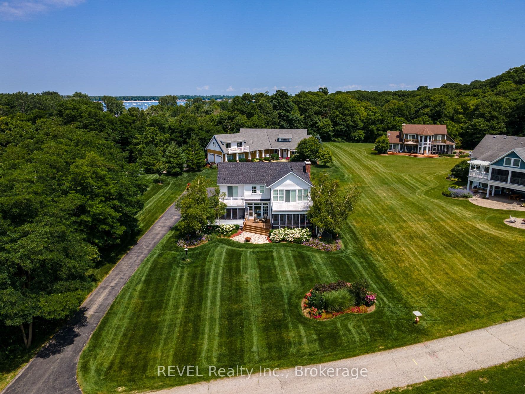 4900 South Shore Road, Fort Erie, ON L0S 1B0