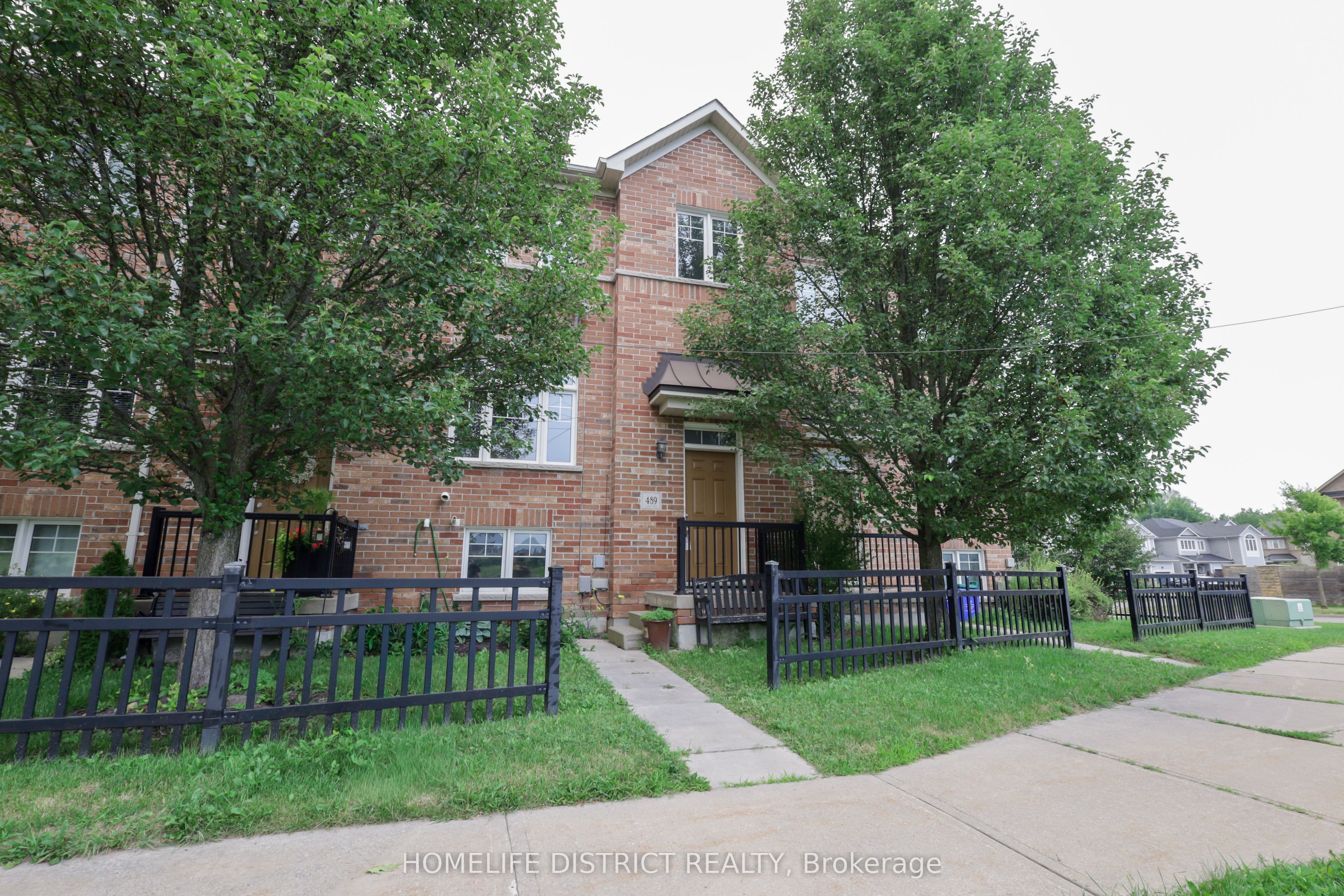 489 Mearns Avenue, Clarington, ON L1C 5M5