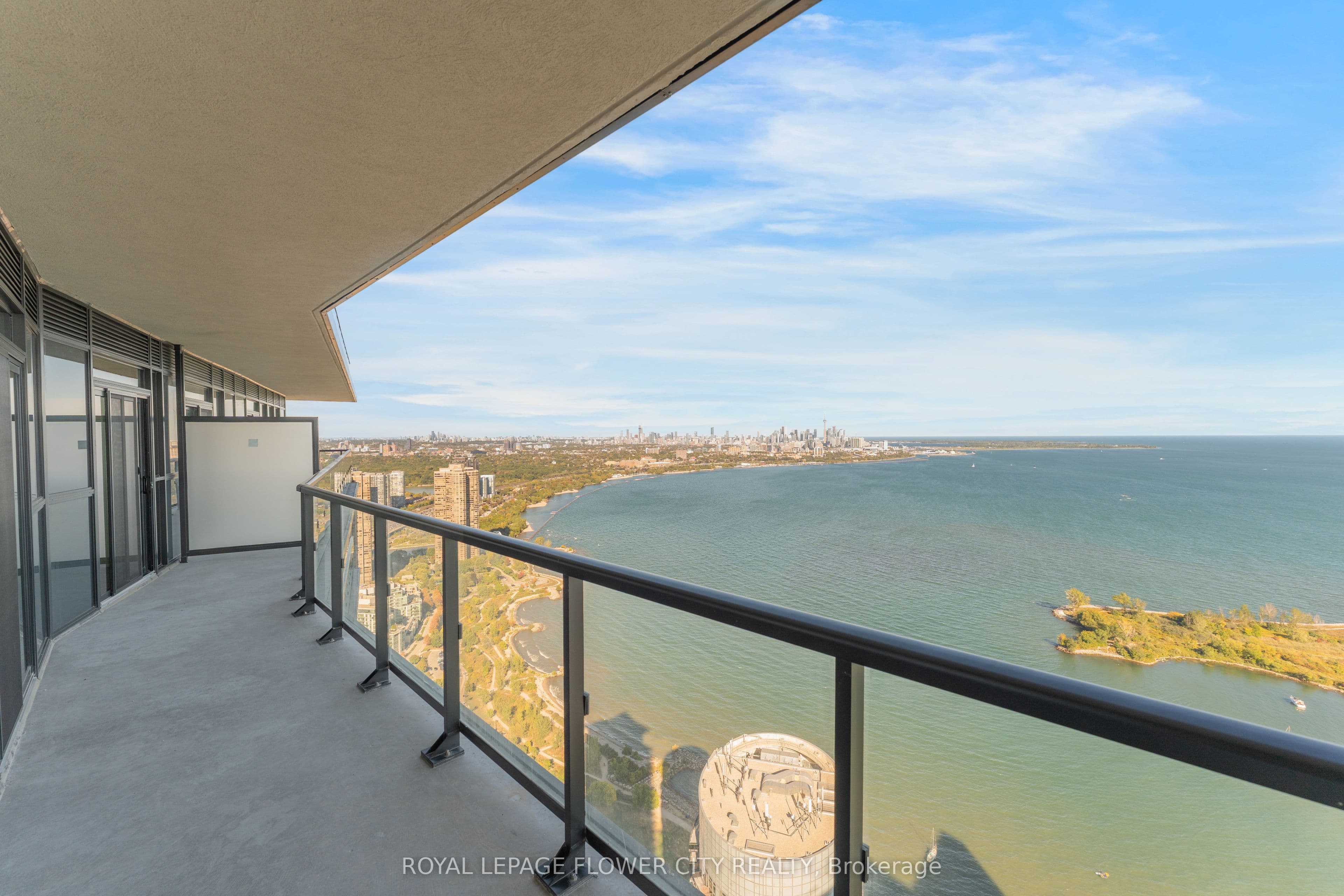 38 Annie Craig Drive PH404, Toronto, ON M8V 0G9