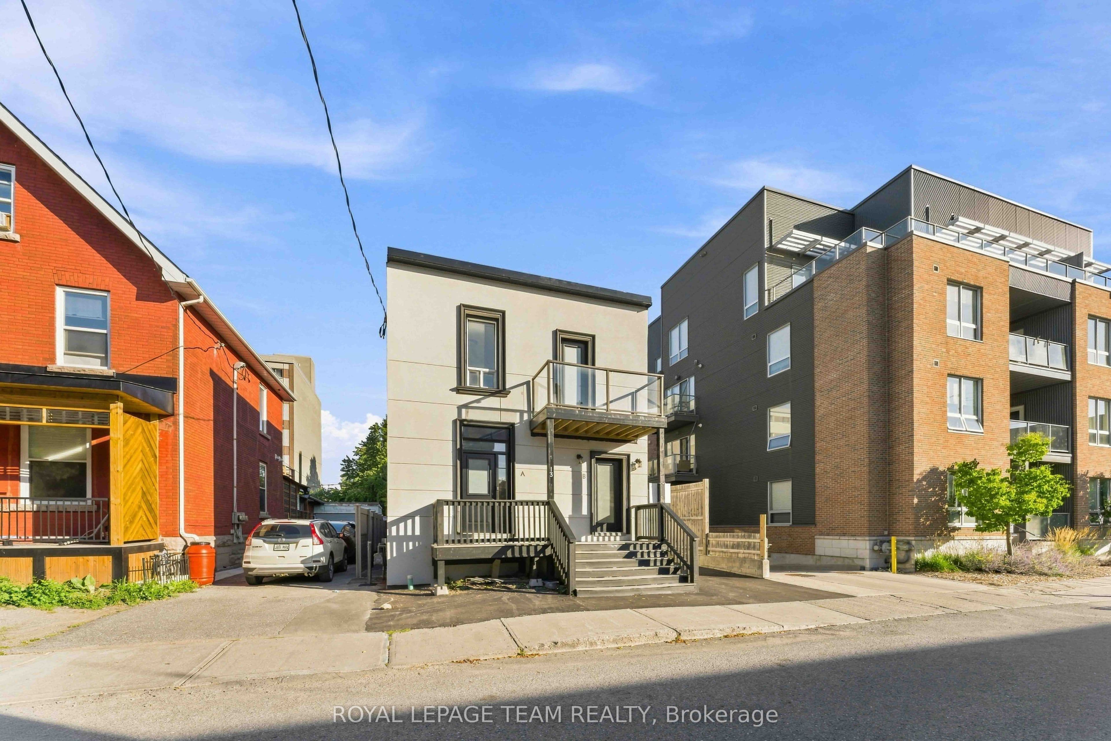 13 Balsam Street A, West Centre Town, ON K1R 6W6