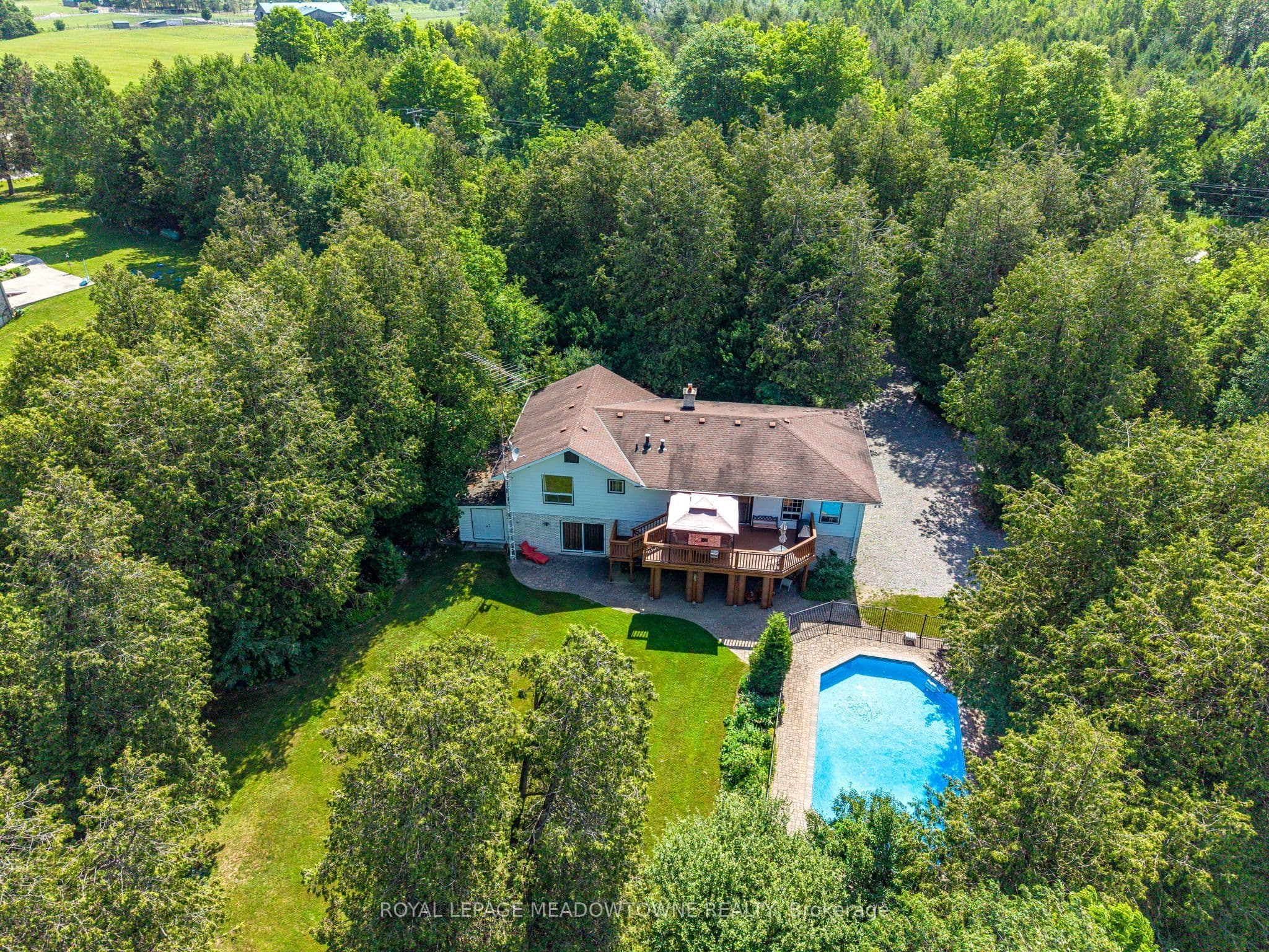 6733 25 Side Road, Halton Hills, ON L7J 2L7