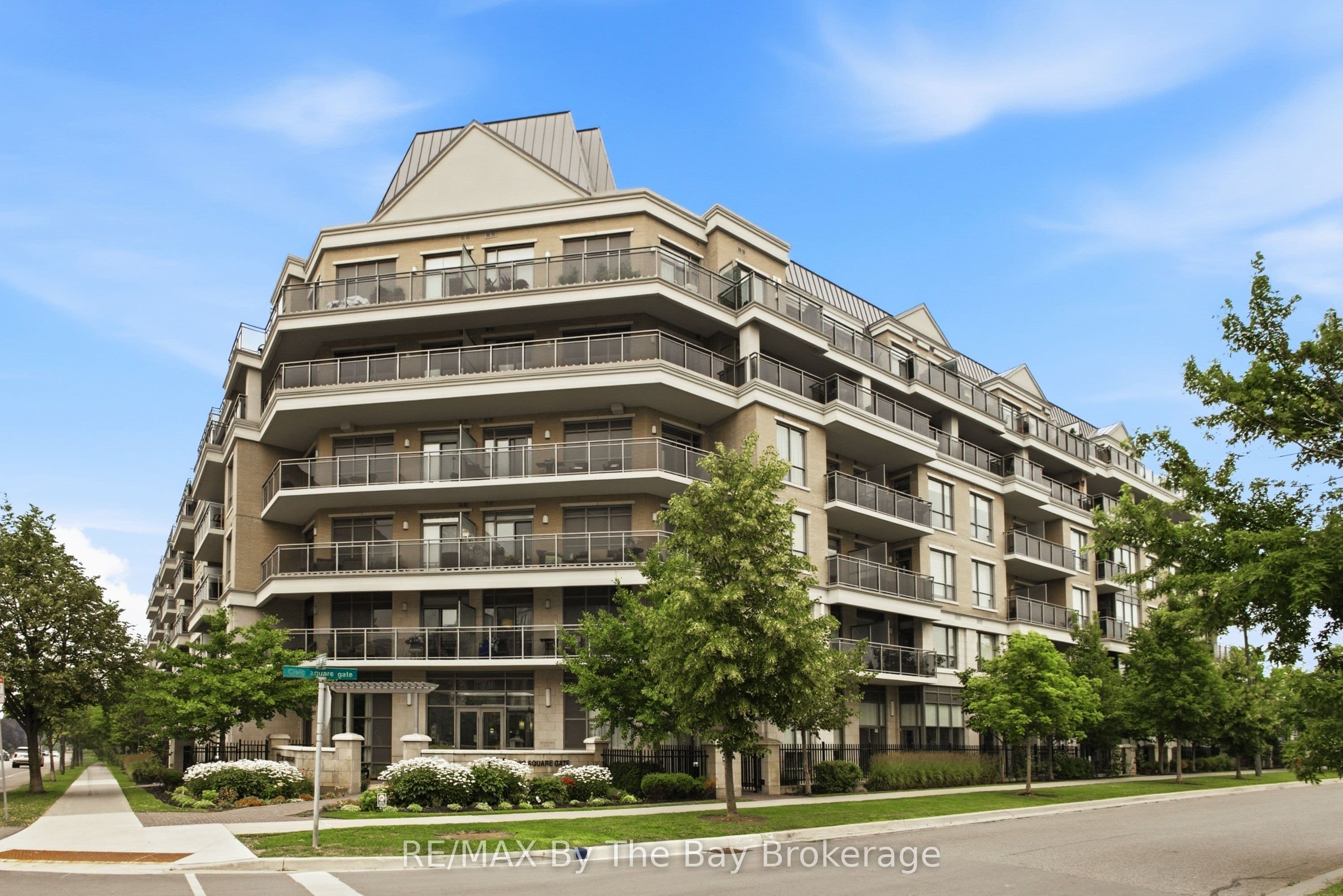 111 Civic Square Gate 112, Aurora, ON L4G 7E3