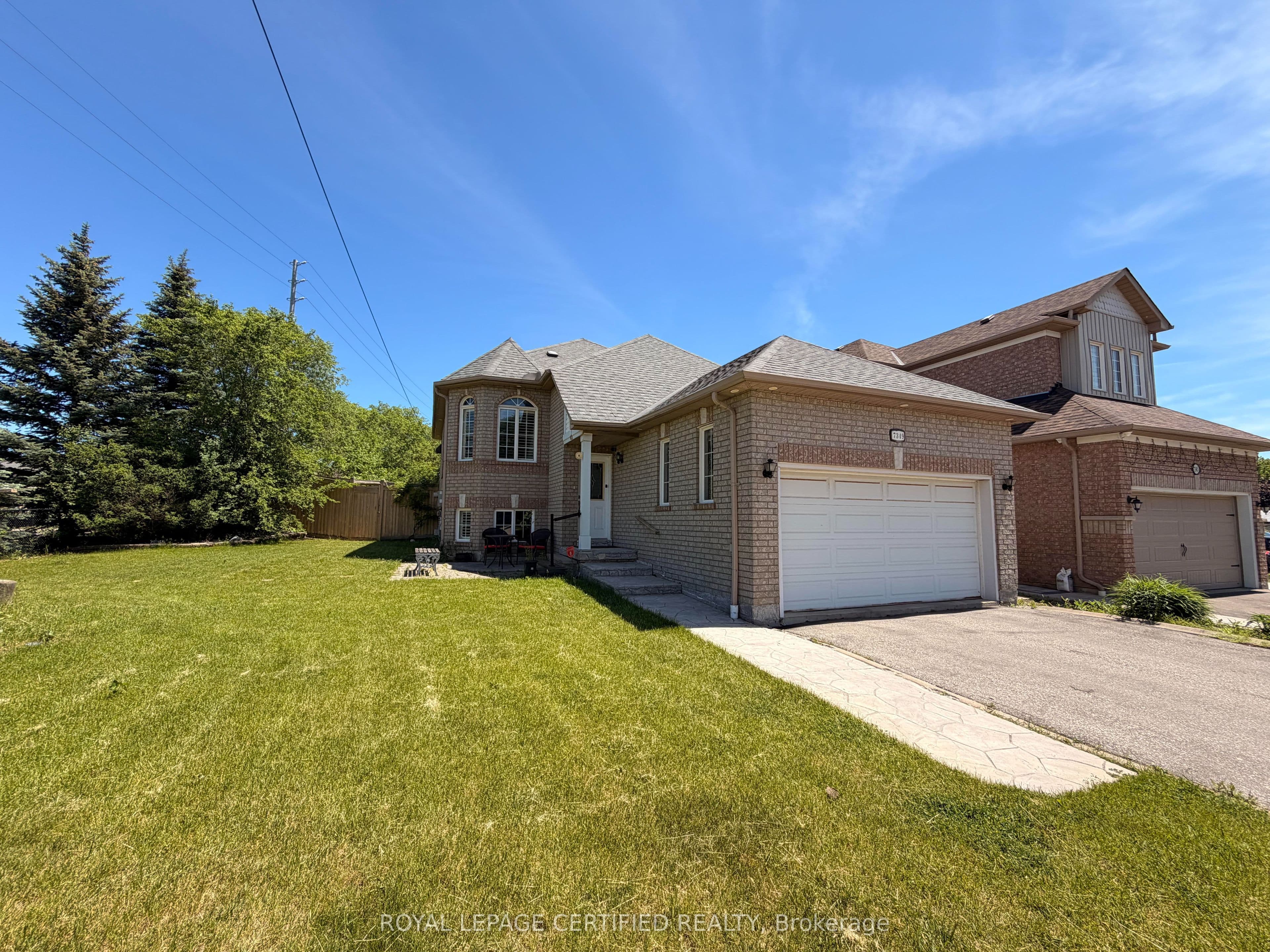 7349 Zinnia Place, Mississauga, ON L5W 1K6