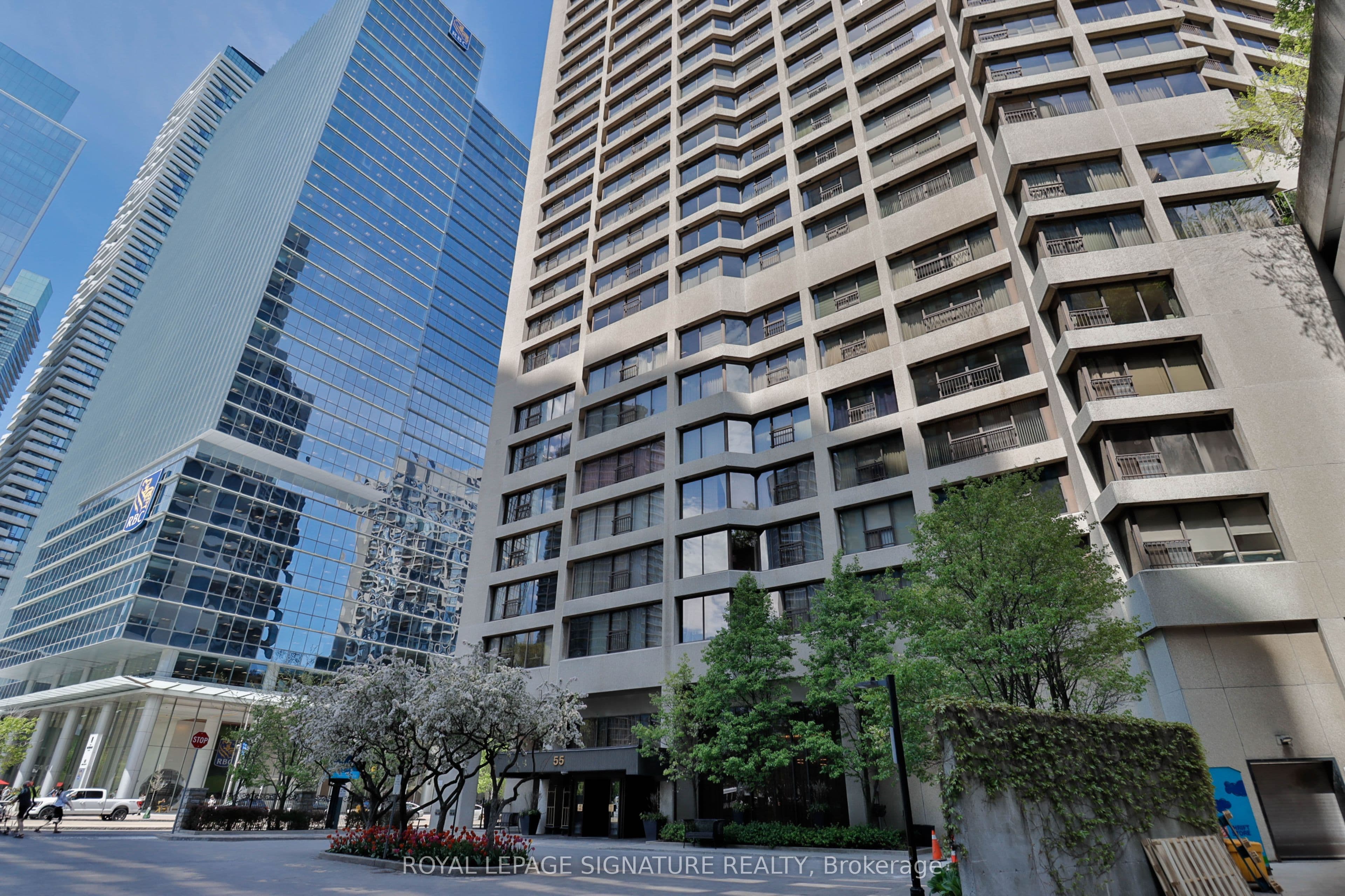 55 Harbour Square PH10, Toronto, ON M5J 2L1