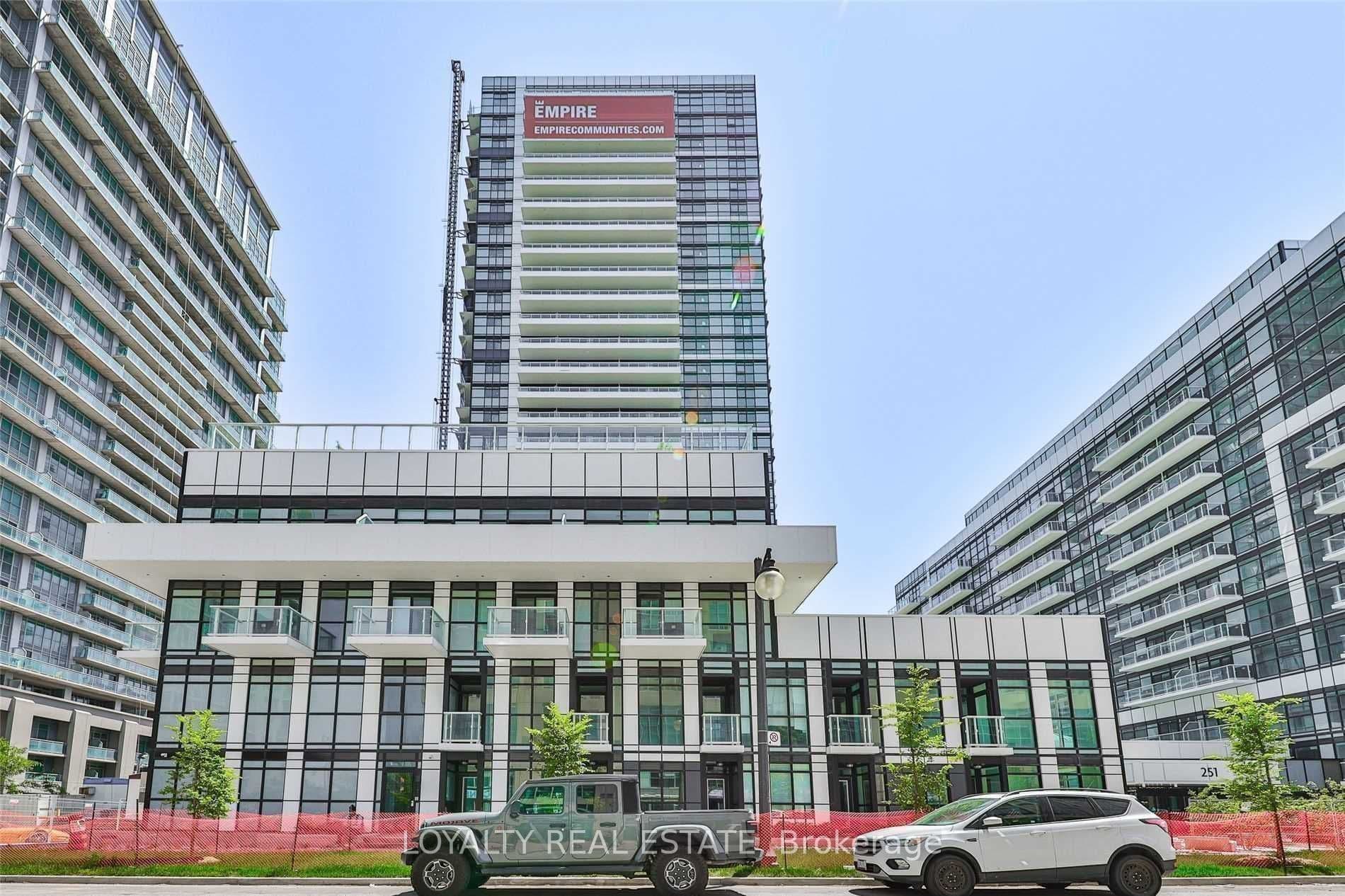 251 Manitoba Street 311, Toronto, ON M8Y 0C7