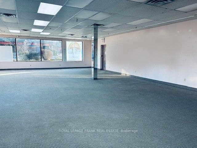 114 Dundas Street E 102B, Whitby, ON L1N 2H7