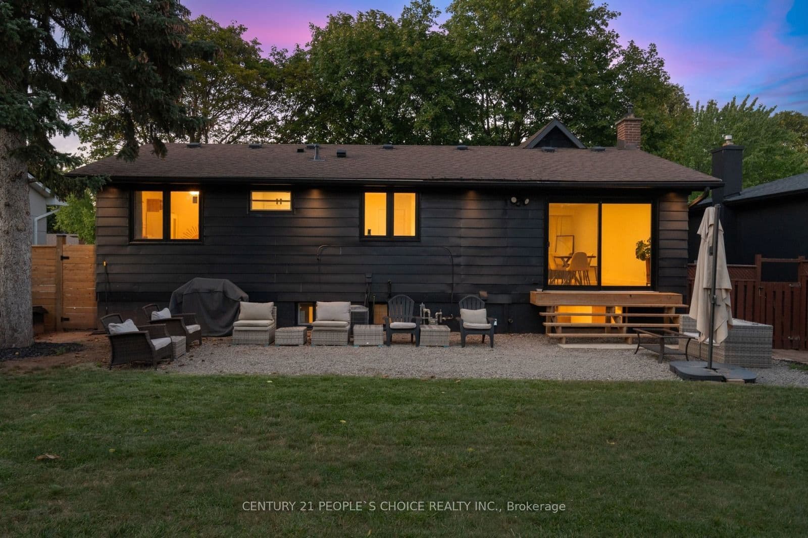 2505 Yarmouth Crescent, Oakville, ON L6L 2M9