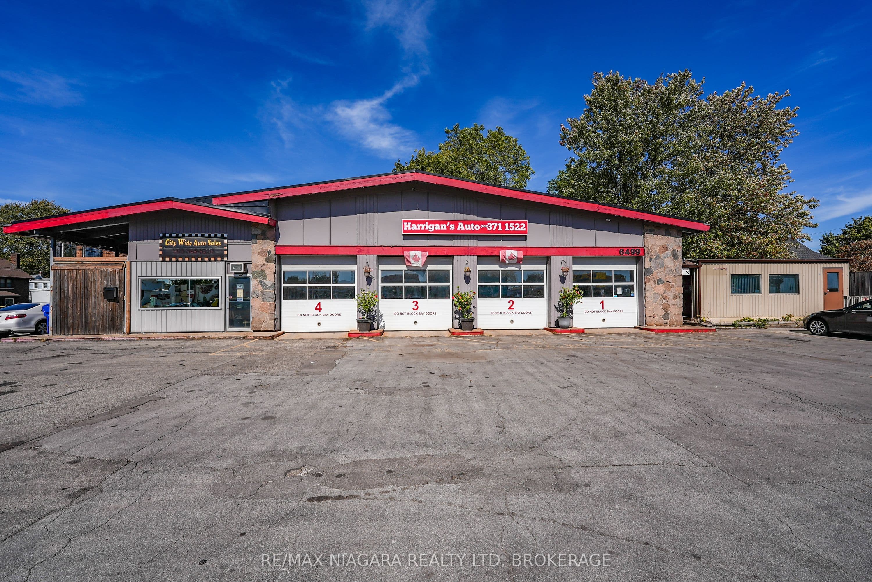 6499 Lundys Lane, Niagara Falls, ON L2G 1T9