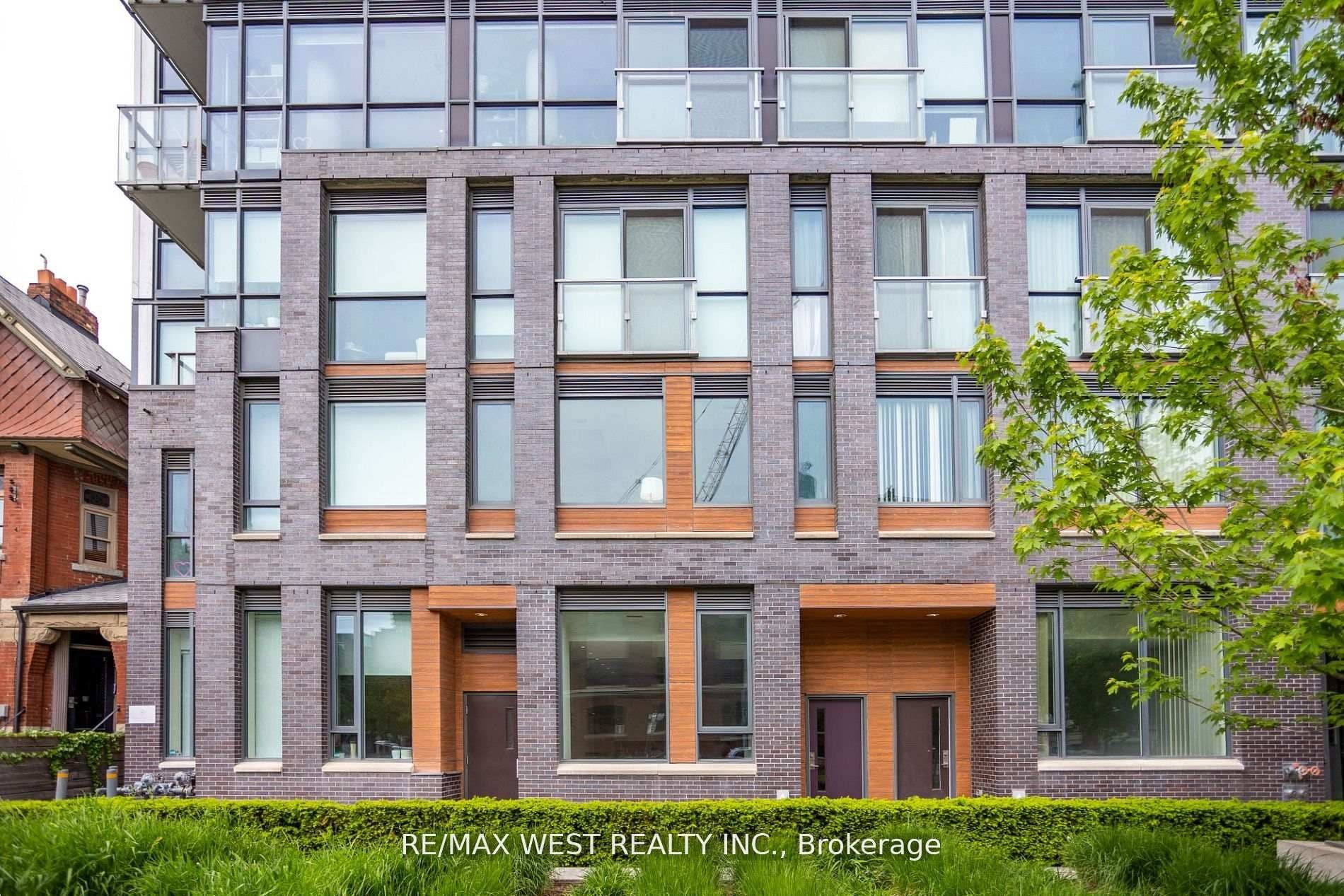 508 Wellington Street W TH02, Toronto, ON M5V 0K8