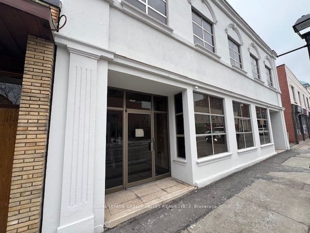 32 Queen Street W 1, Brampton, ON L6X 1A1