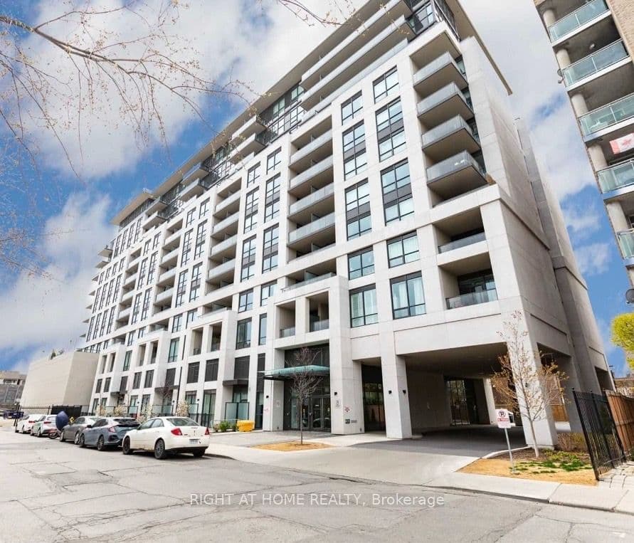 8 Trent Avenue 302, Toronto, ON M6A 0C6