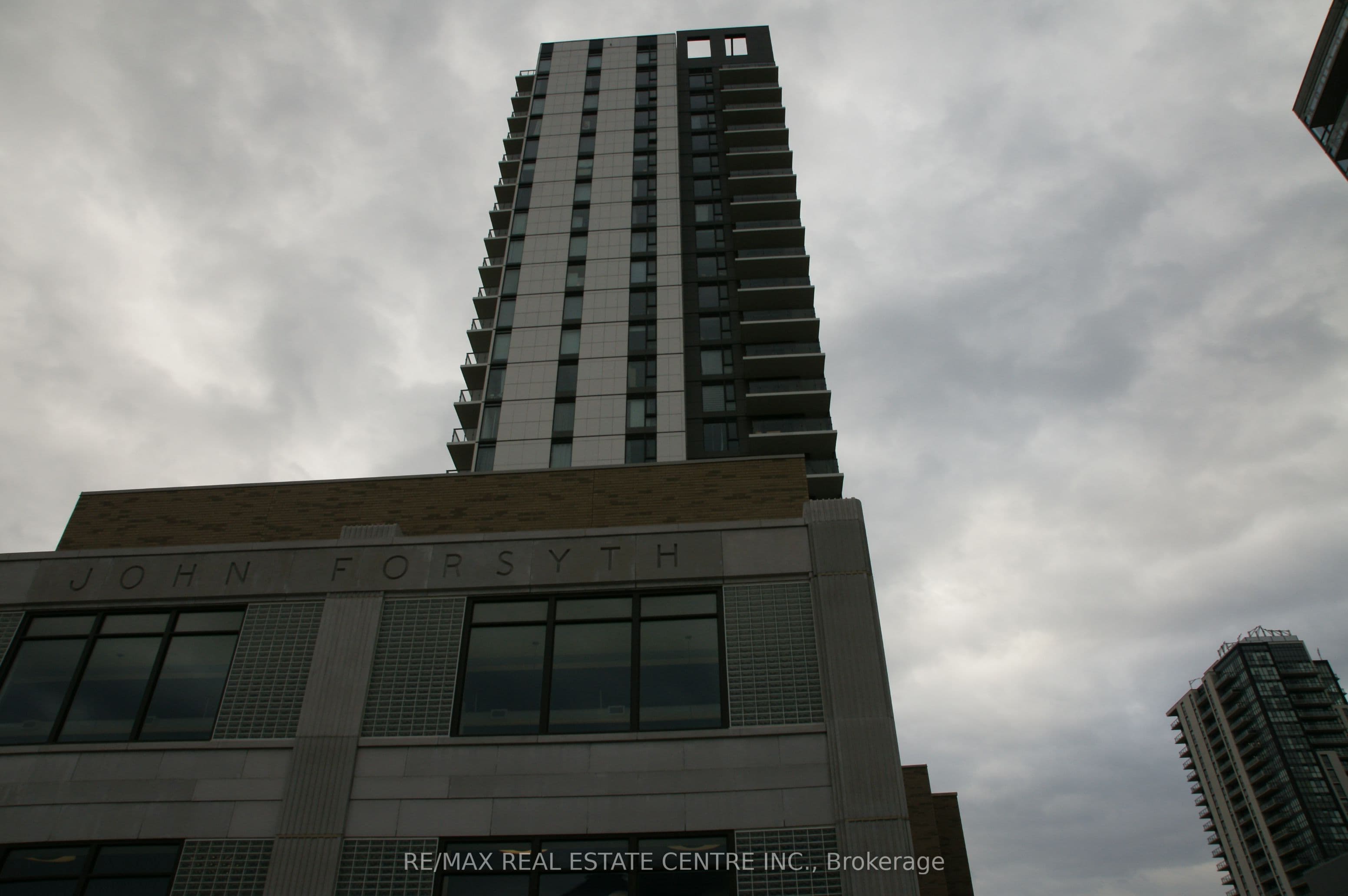 55 Duke Street W 1006, Kitchener, ON N2X 3H9