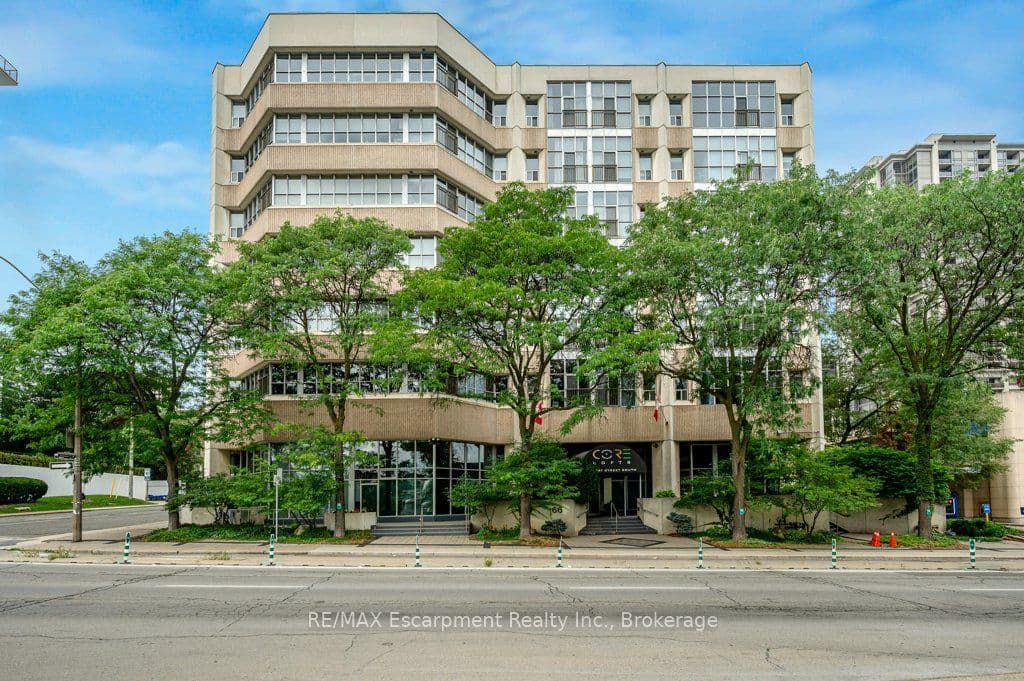 66 Bay Street S 107, Hamilton, ON L8P 4Z6