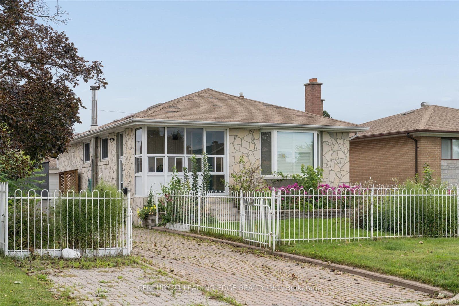 883 Antonio Street Basement, Pickering, ON L1W 1T4