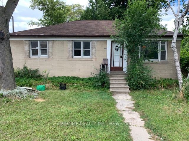 224 Finch Avenue E Main Floor, Toronto, ON M2N 4R9