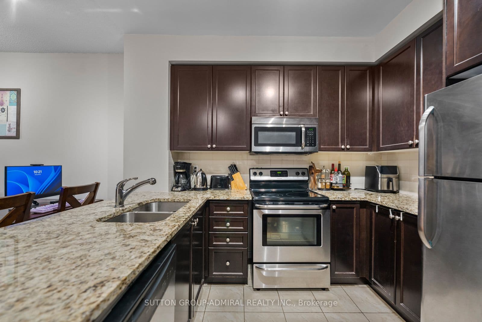 9255 Jane Street 215, Vaughan, ON L6A 0K1
