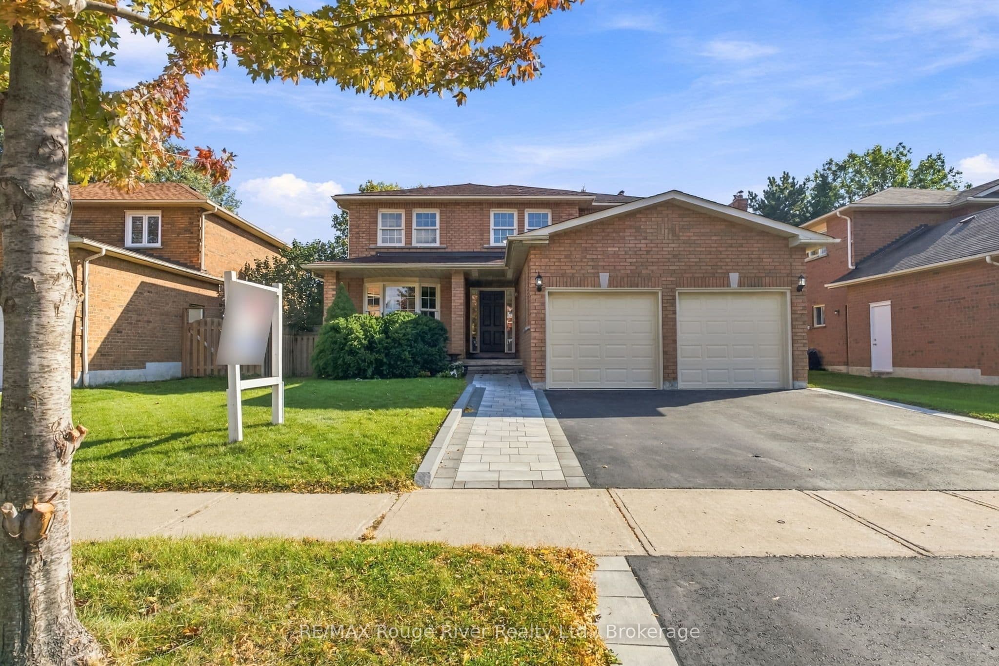 51 Lofthouse Drive, Whitby, ON L1R 1W5