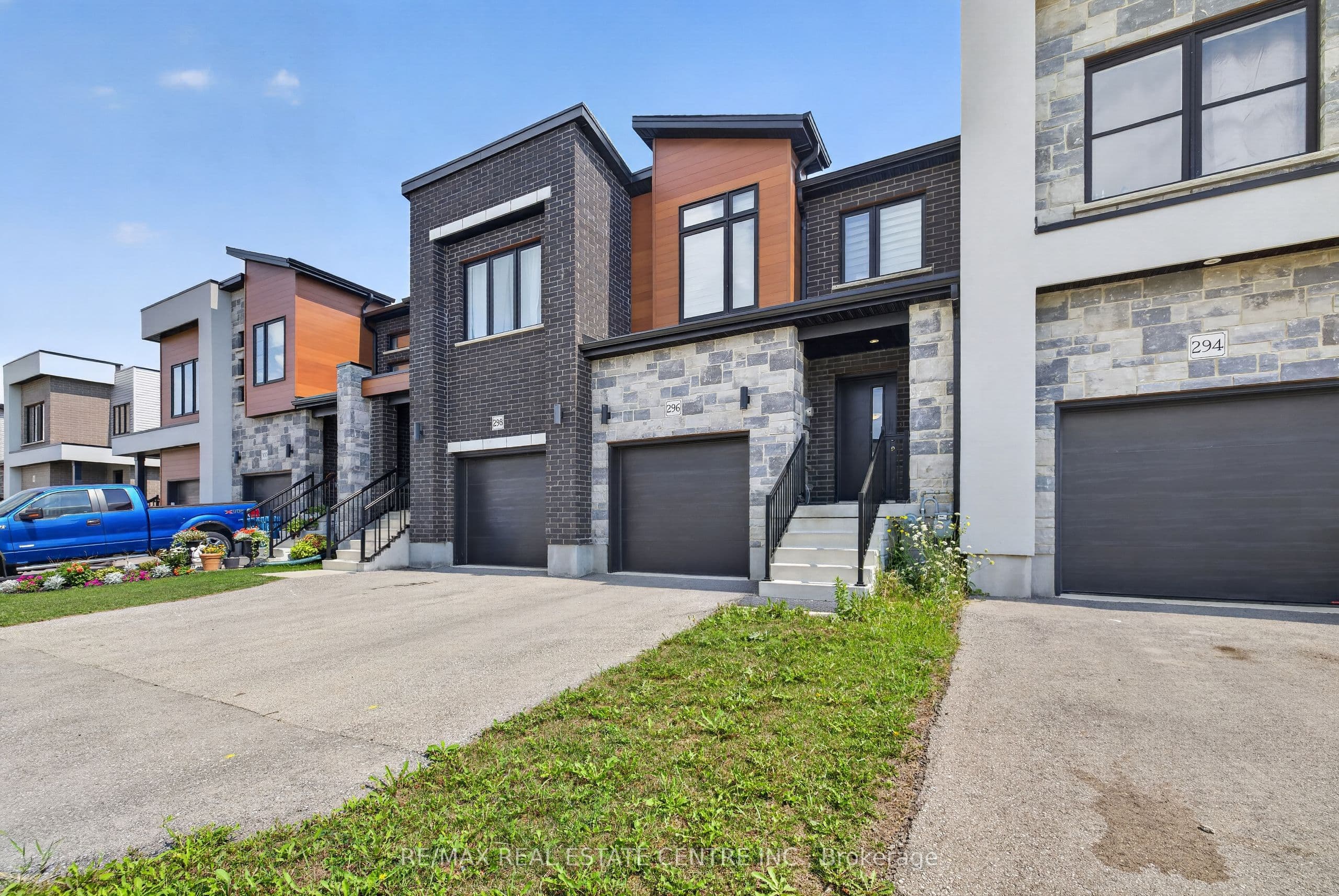 296 Bradshaw Drive, Stratford, ON N5A 0K2