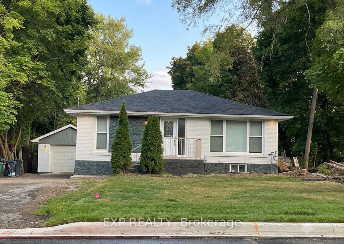 254 Hillside Drive Upper Level, Mississauga, ON L5M 1G5