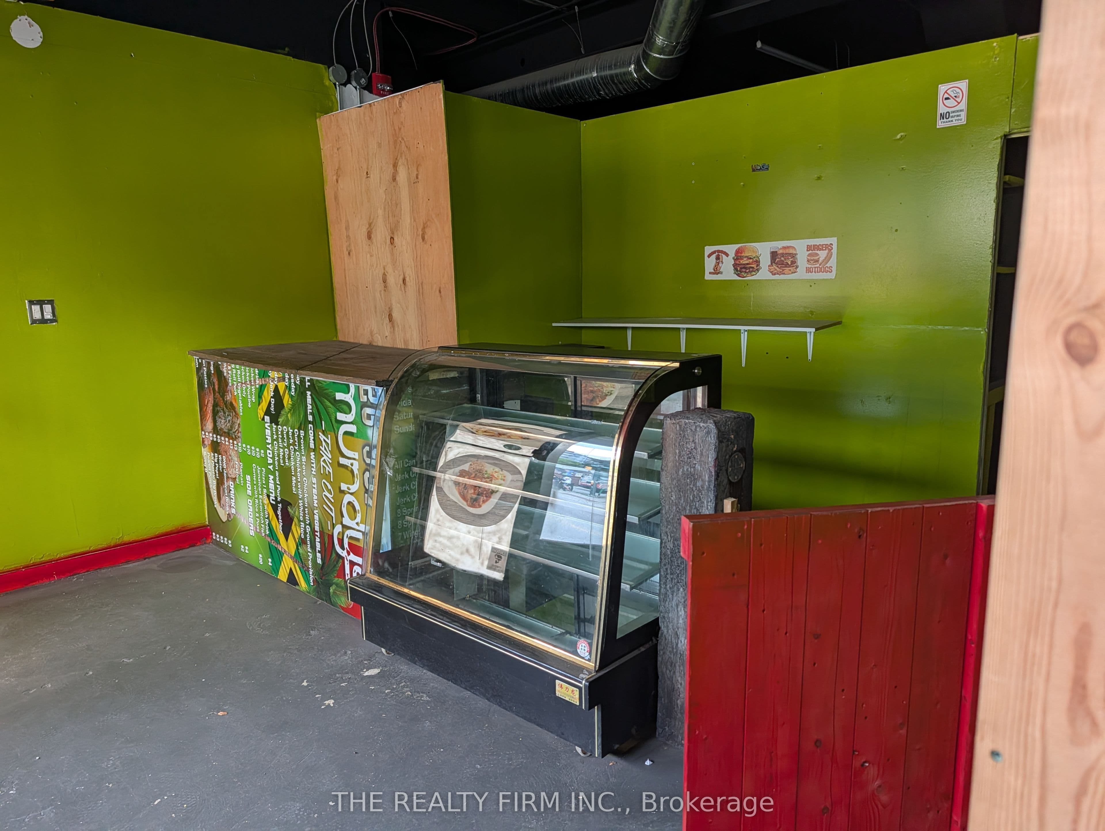 609 Dundas Street B, London East, ON N5W 2Z1