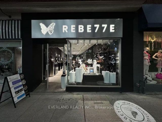 2515 Yonge Street, Toronto, ON M4P 2H9