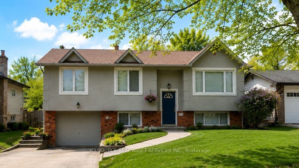 699 Castleguard Crescent, Burlington, ON L7N 2W7