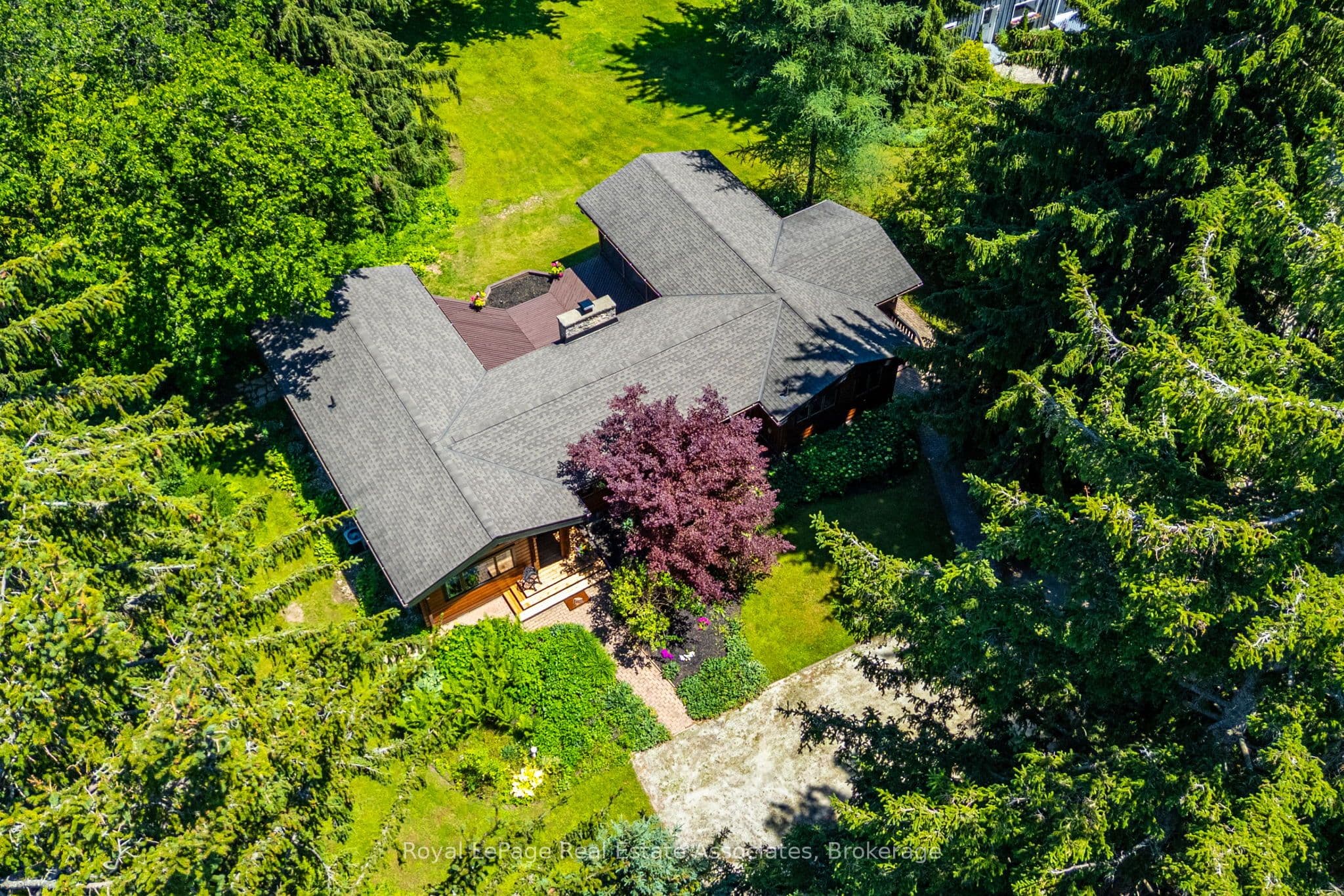19 Confederation Street, Halton Hills, ON L7G 3R4
