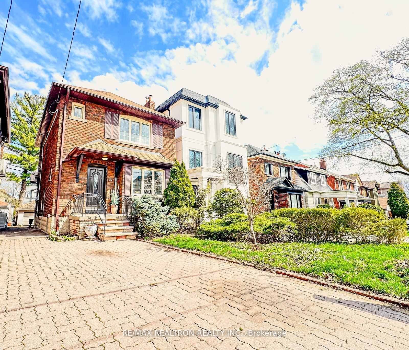 372 St Germain Avenue, Toronto, ON M5M 1W5