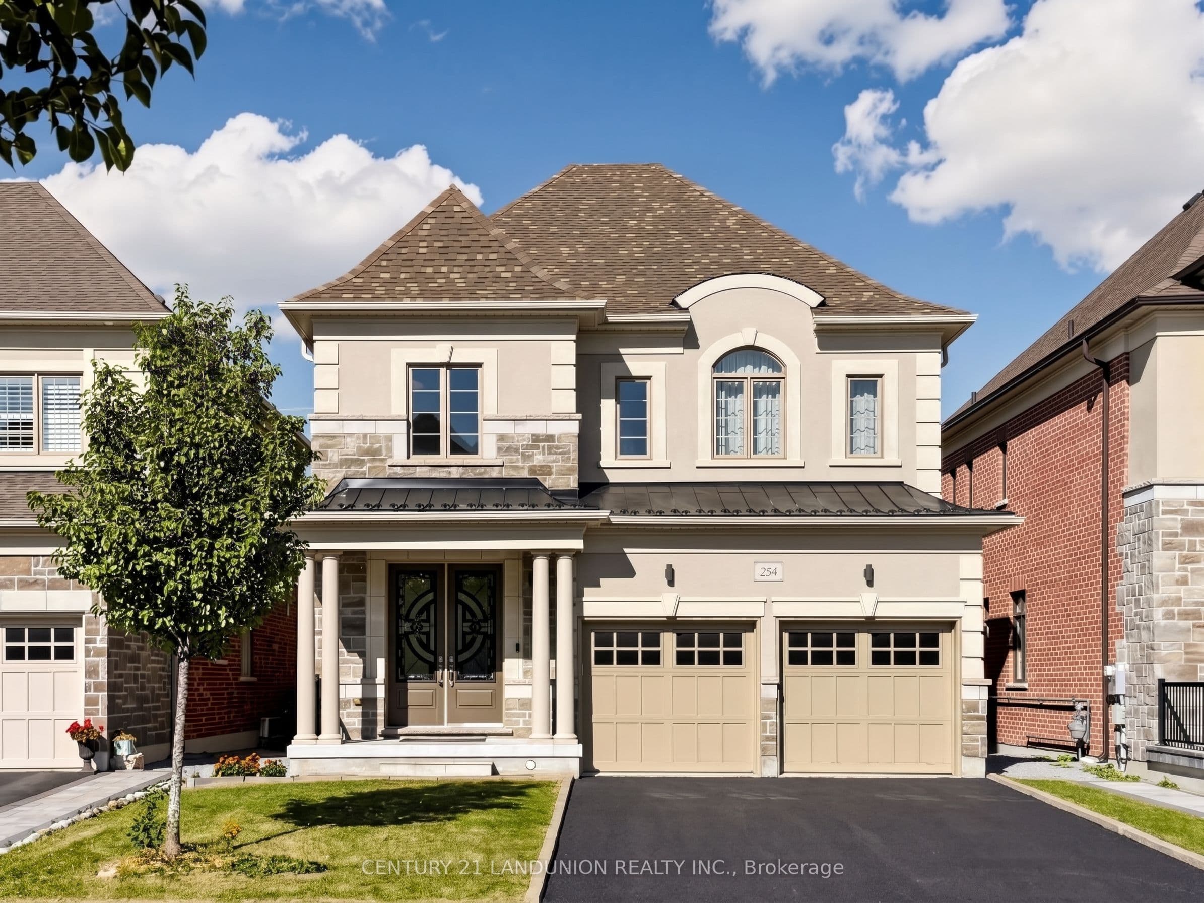 254 Touch Gold Crescent, Aurora, ON L4G 3X5