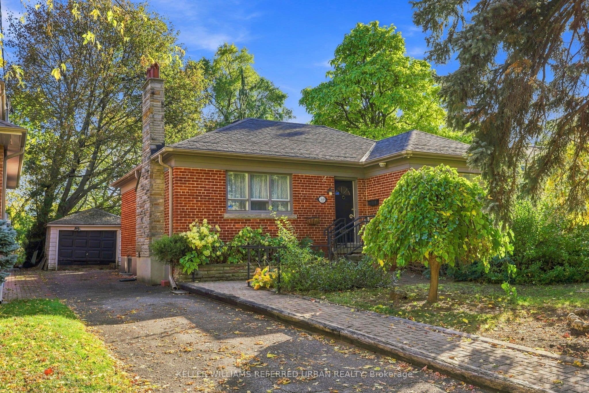 369 Hounslow Avenue, Toronto, ON M2R 1H7