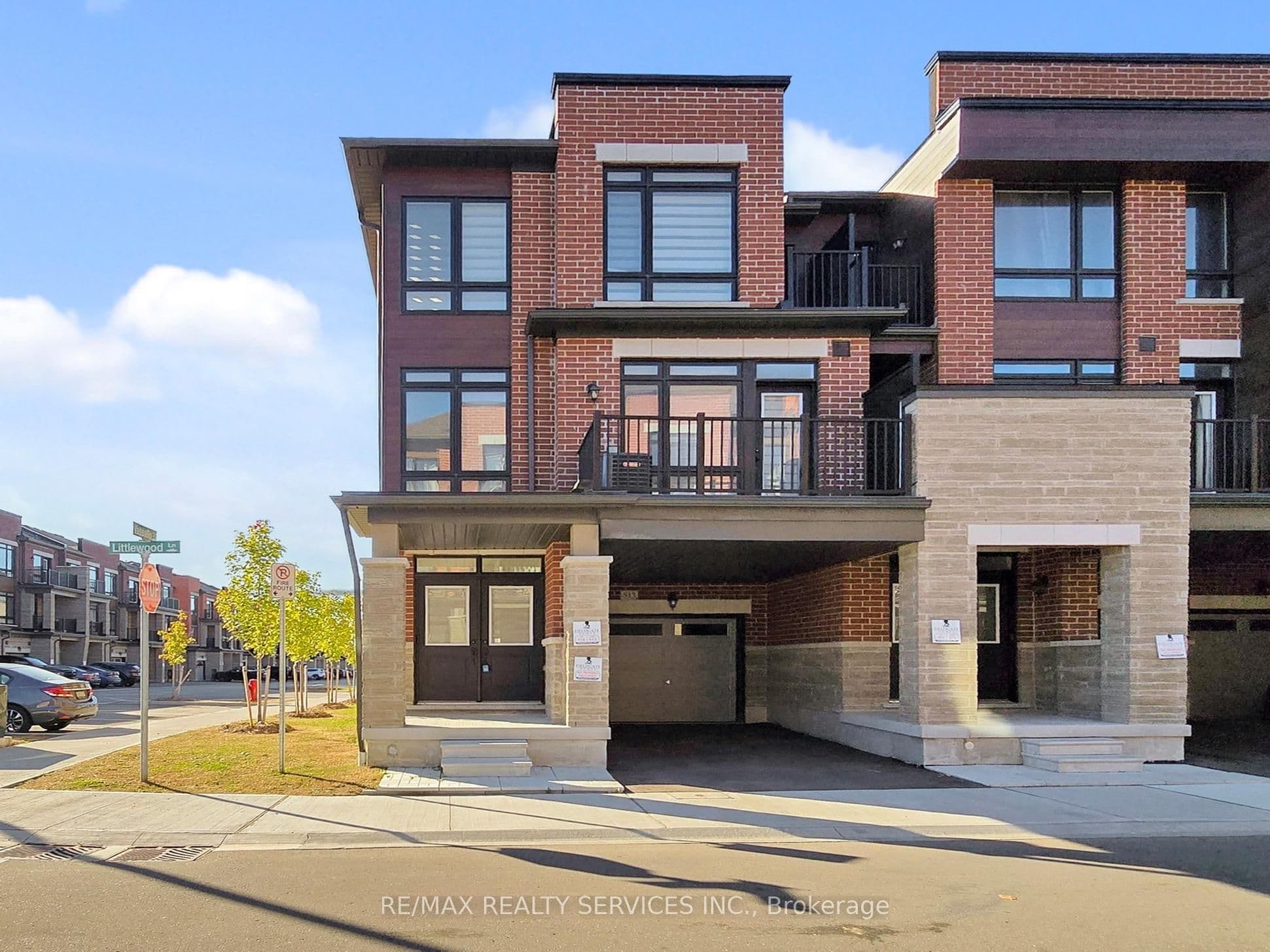 513 Littlewood Lane, Ajax, ON L1S 0H1