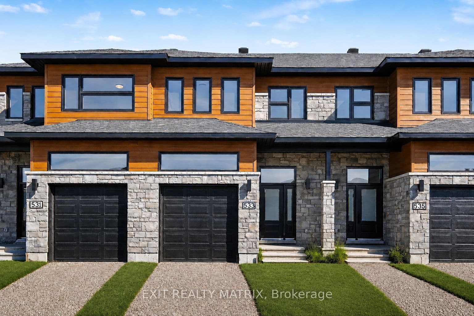 533 Regina Street, Russell, ON K0A 1W0