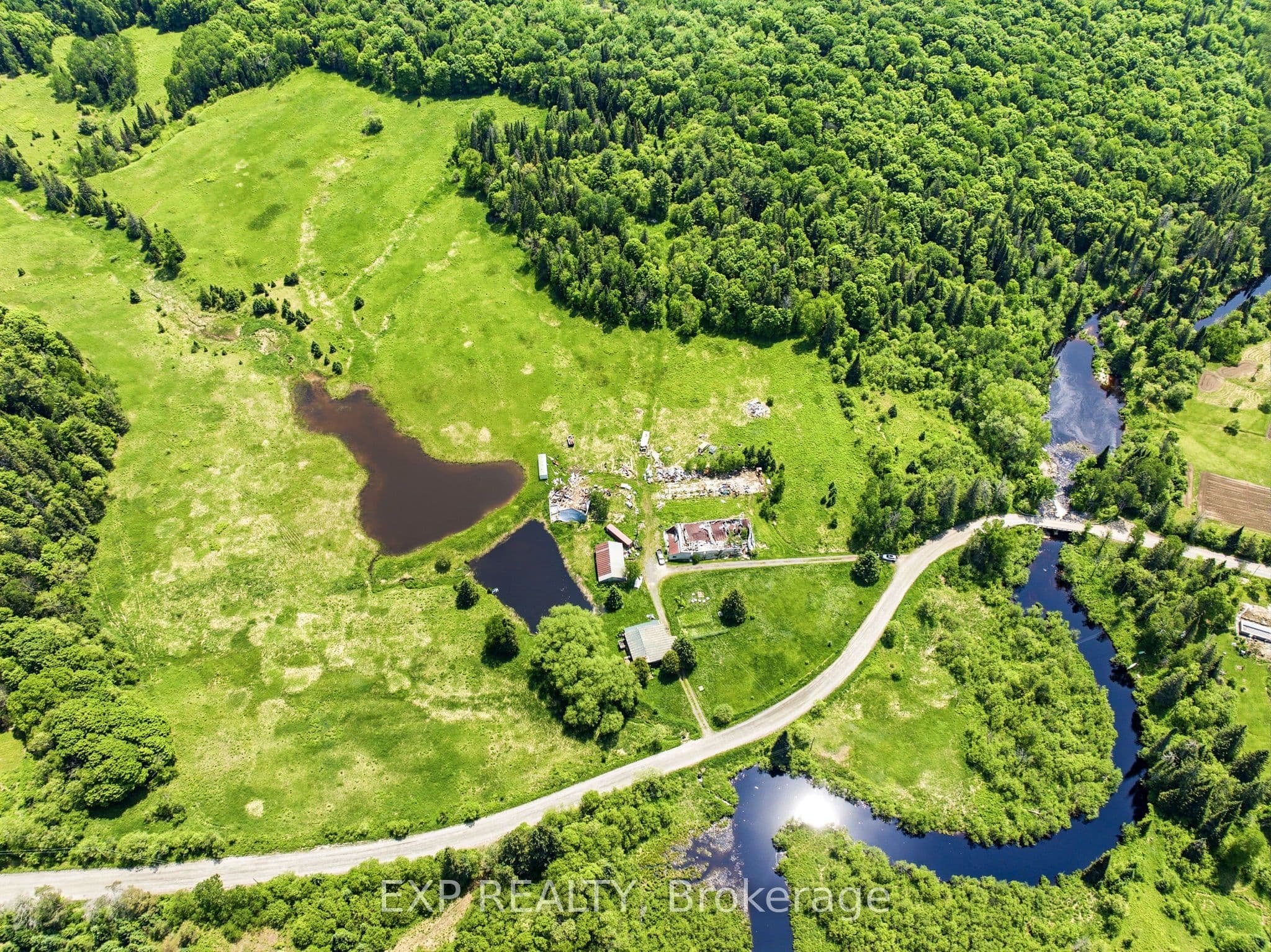 1524 Hekkla Road, Muskoka Lakes, ON P0C 1J0