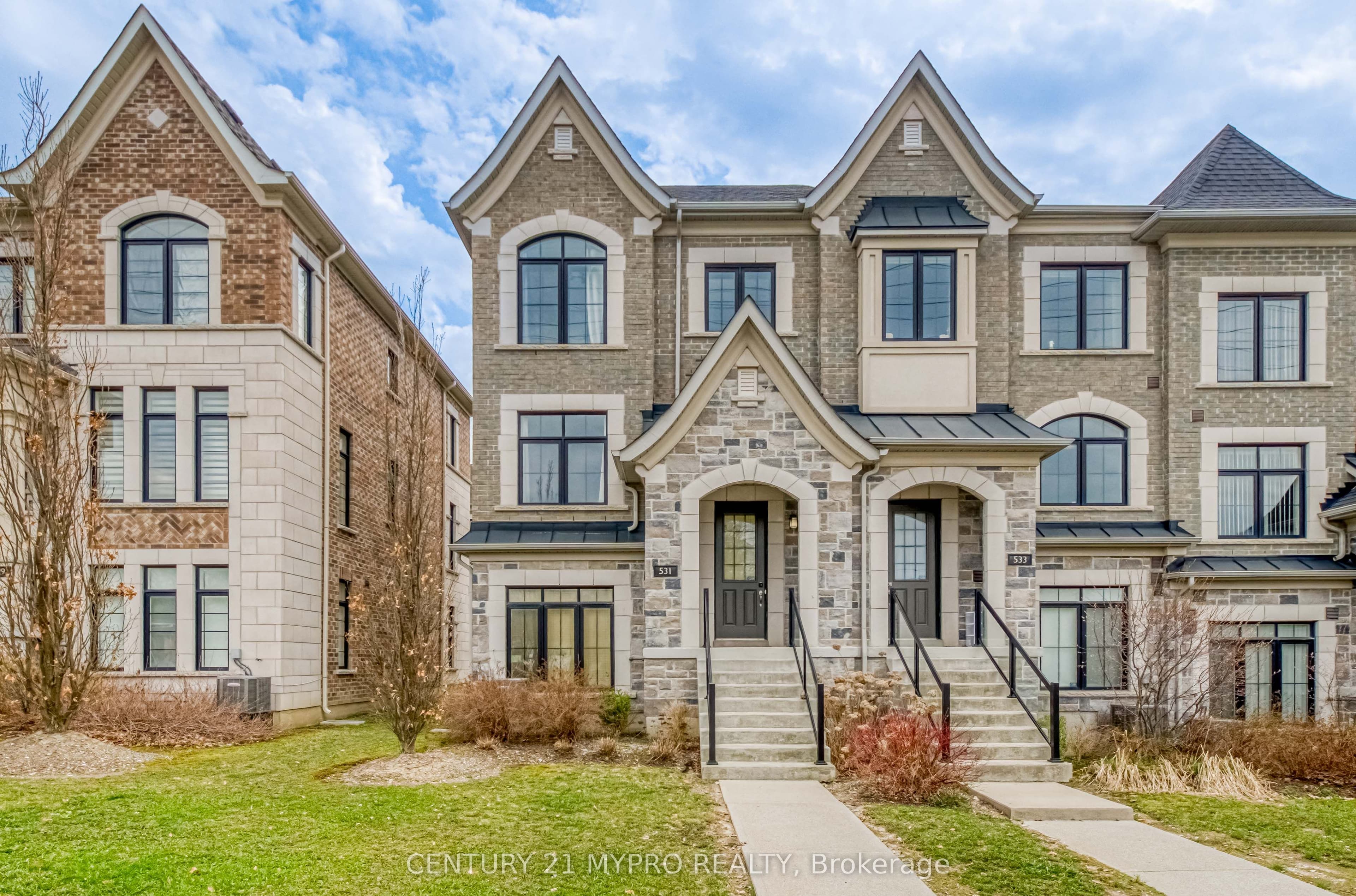 531 Carrville Road, Richmond Hill, ON L4C 1C2