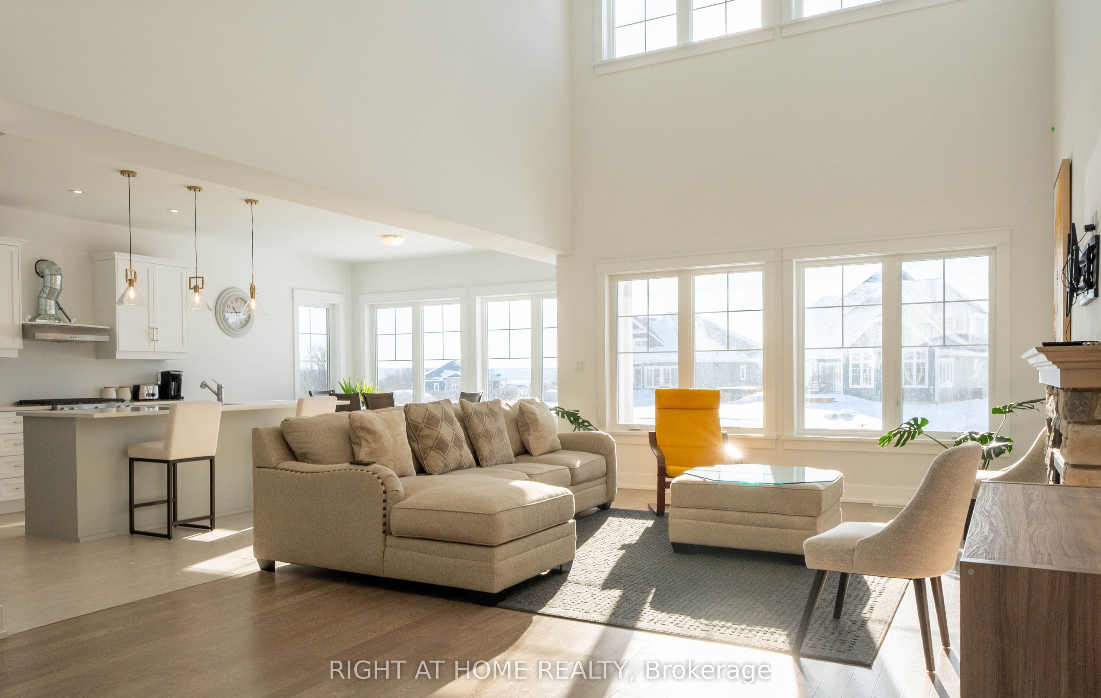 105 Laurens Lane, Georgian Bluffs, ON N0H 1S0