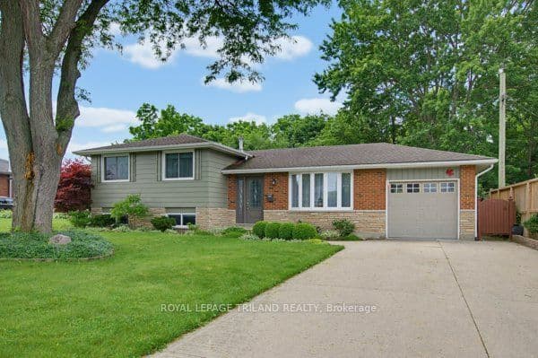 5 Warren Crescent, St. Thomas, ON N5P 3Z1