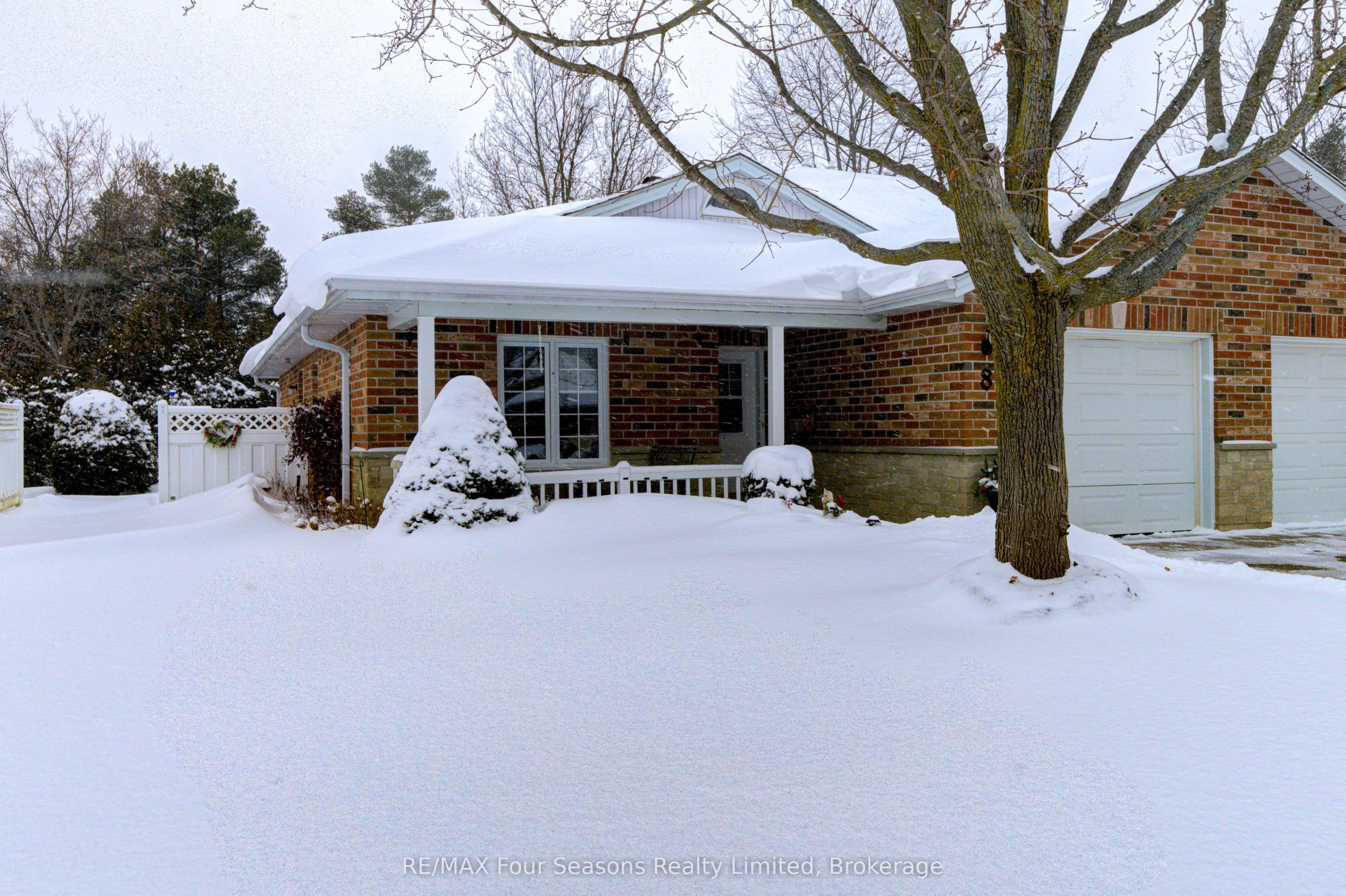 275 Huron Street 8, Clearview, ON L0M 1S0