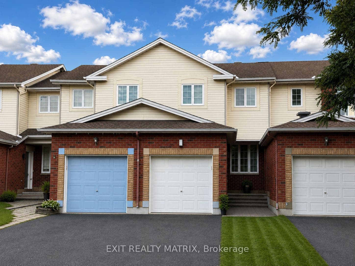 155 Margrave Avenue, Hunt Club - South Keys and Area, ON K1T 3X7