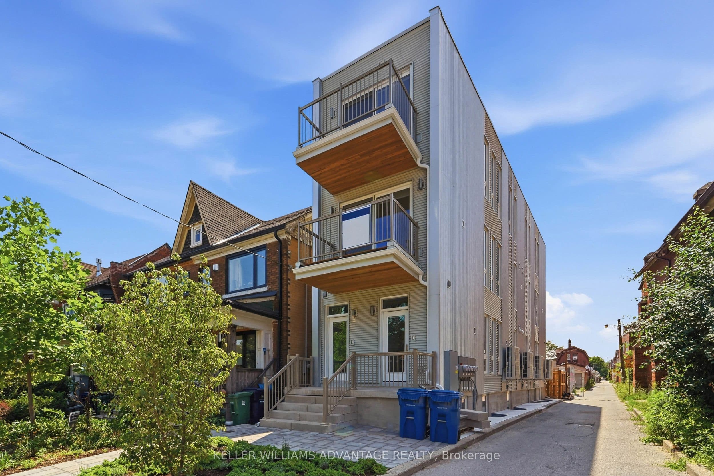 616 Delaware Avenue N Unit D, Toronto, ON M6H 2V2