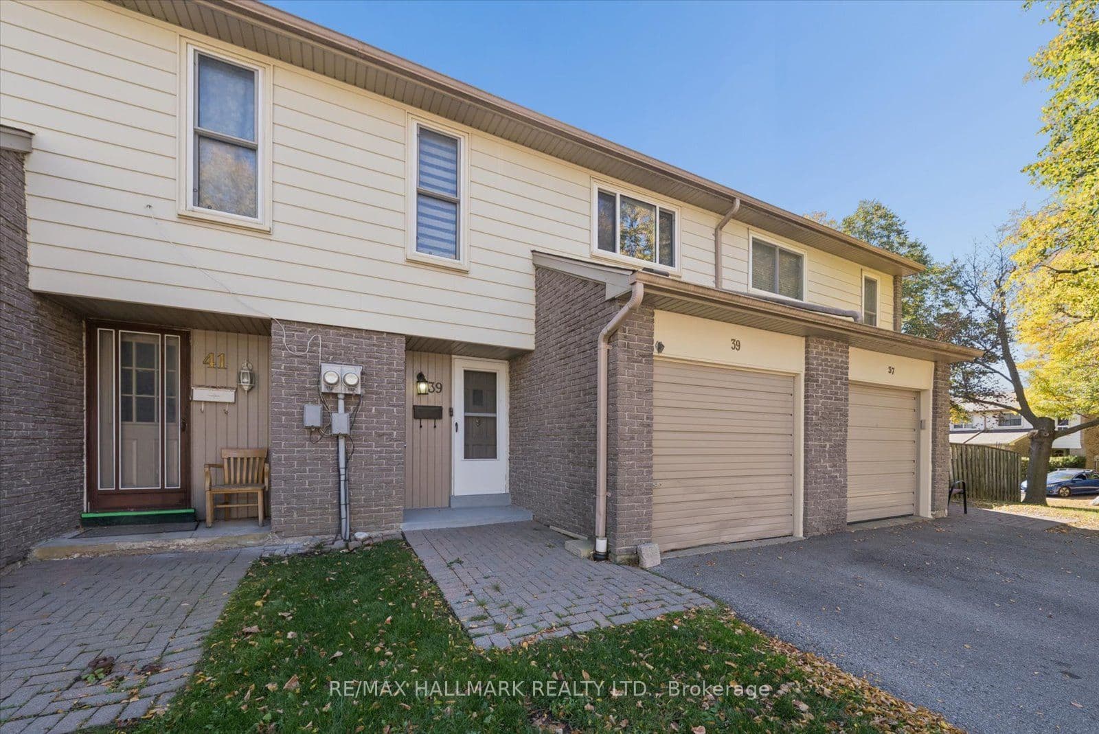 39 Camelot Way 69, Markham, ON L3P 3W2