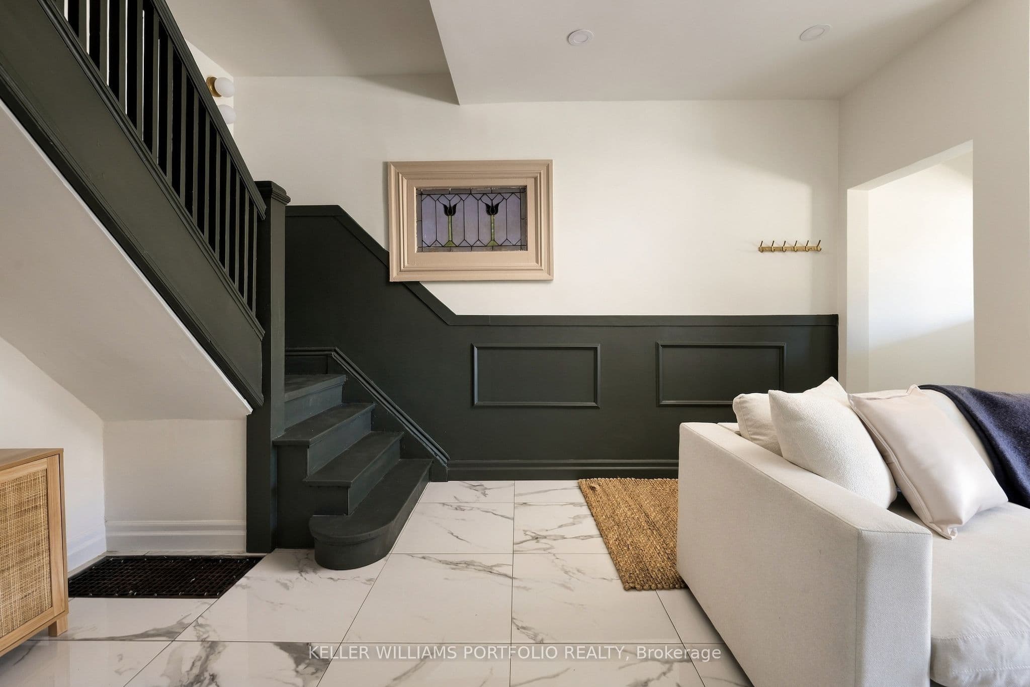 1006 Ossington Avenue, Toronto, ON M6G 3V6
