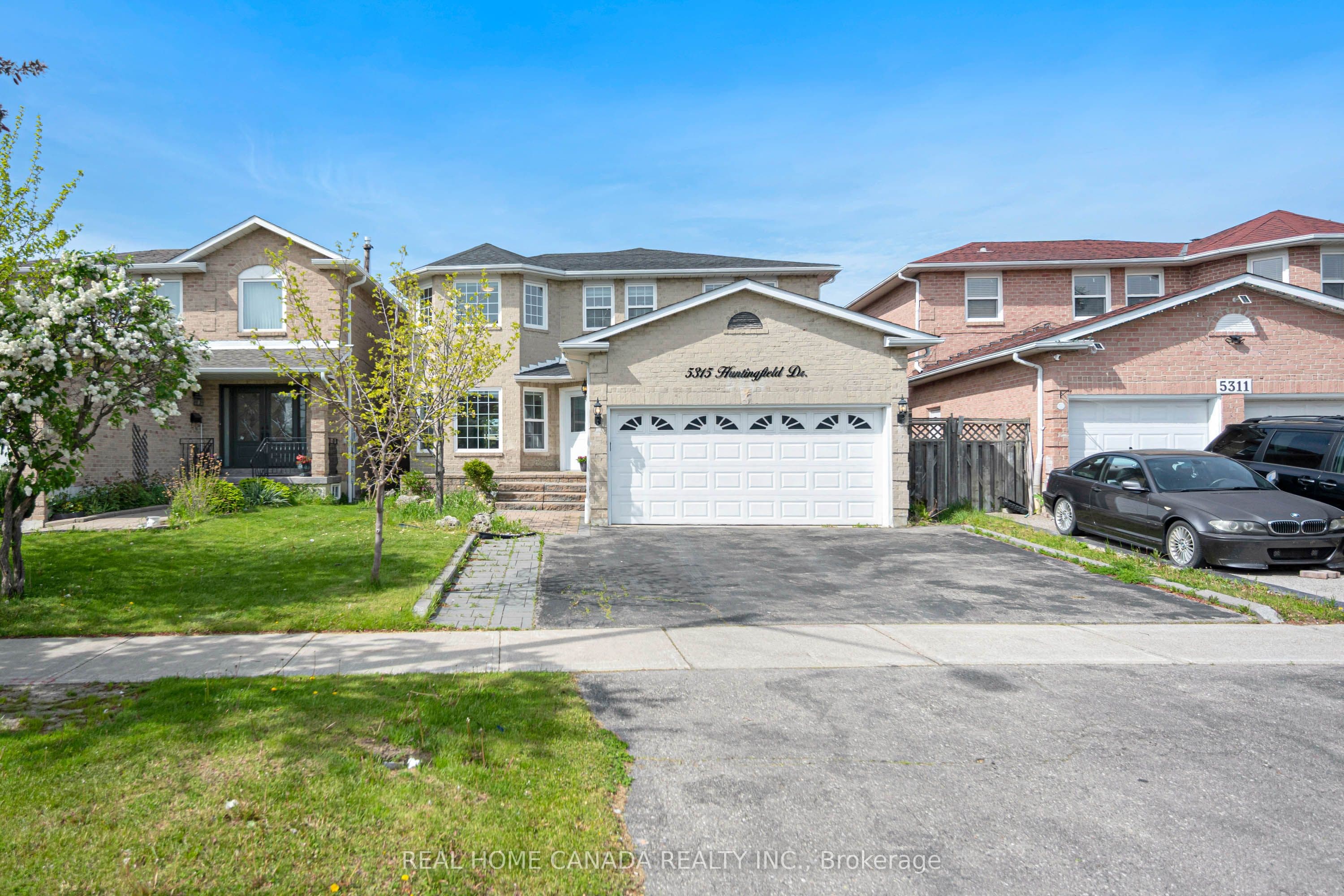5315 Huntingfield Drive, Mississauga, ON L5R 2G2