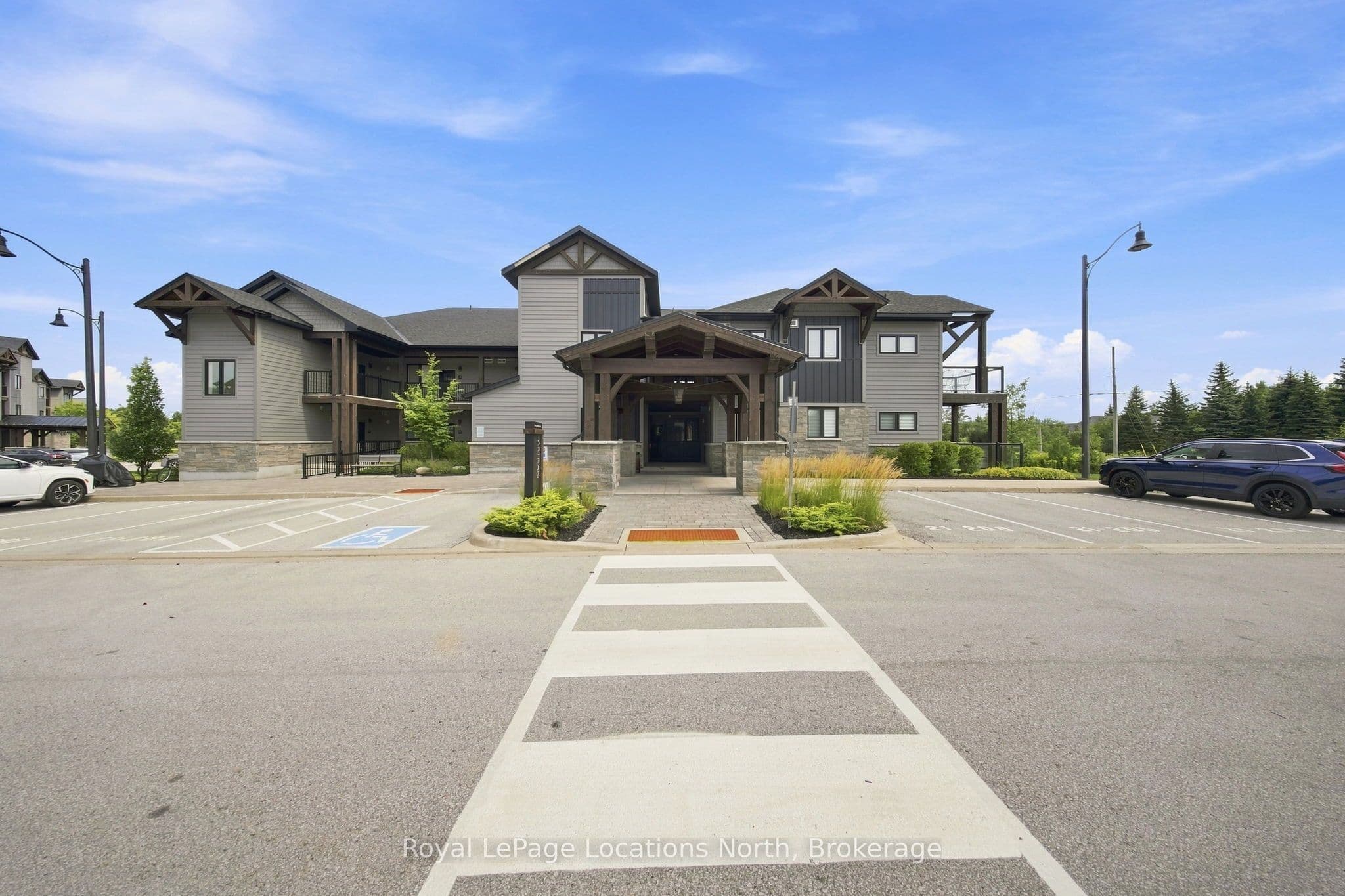 21 Beckwith Lane 206, Blue Mountains, ON L9Y 3B6