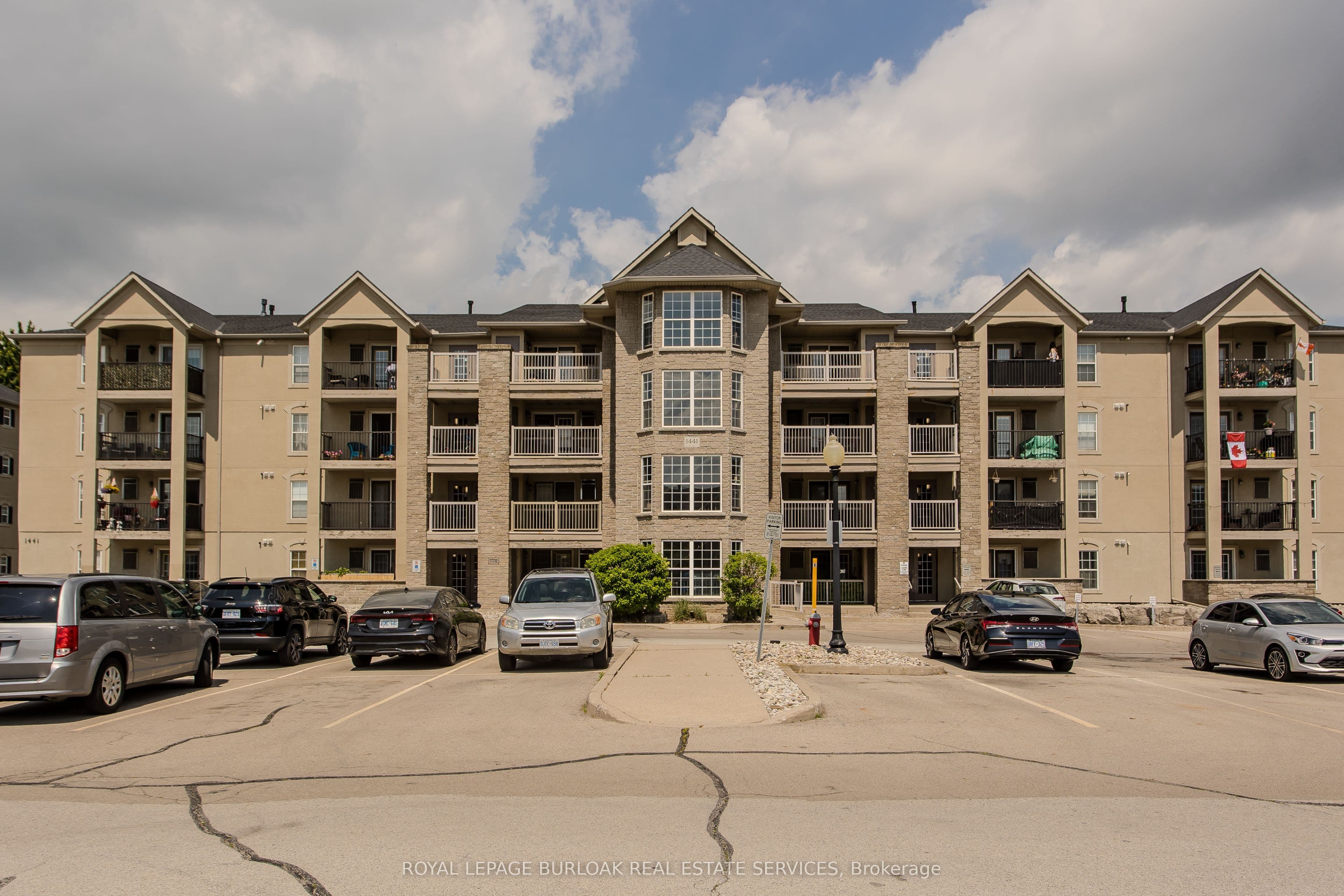 1441 Walker's Line 306, Burlington, ON L7M 4P2