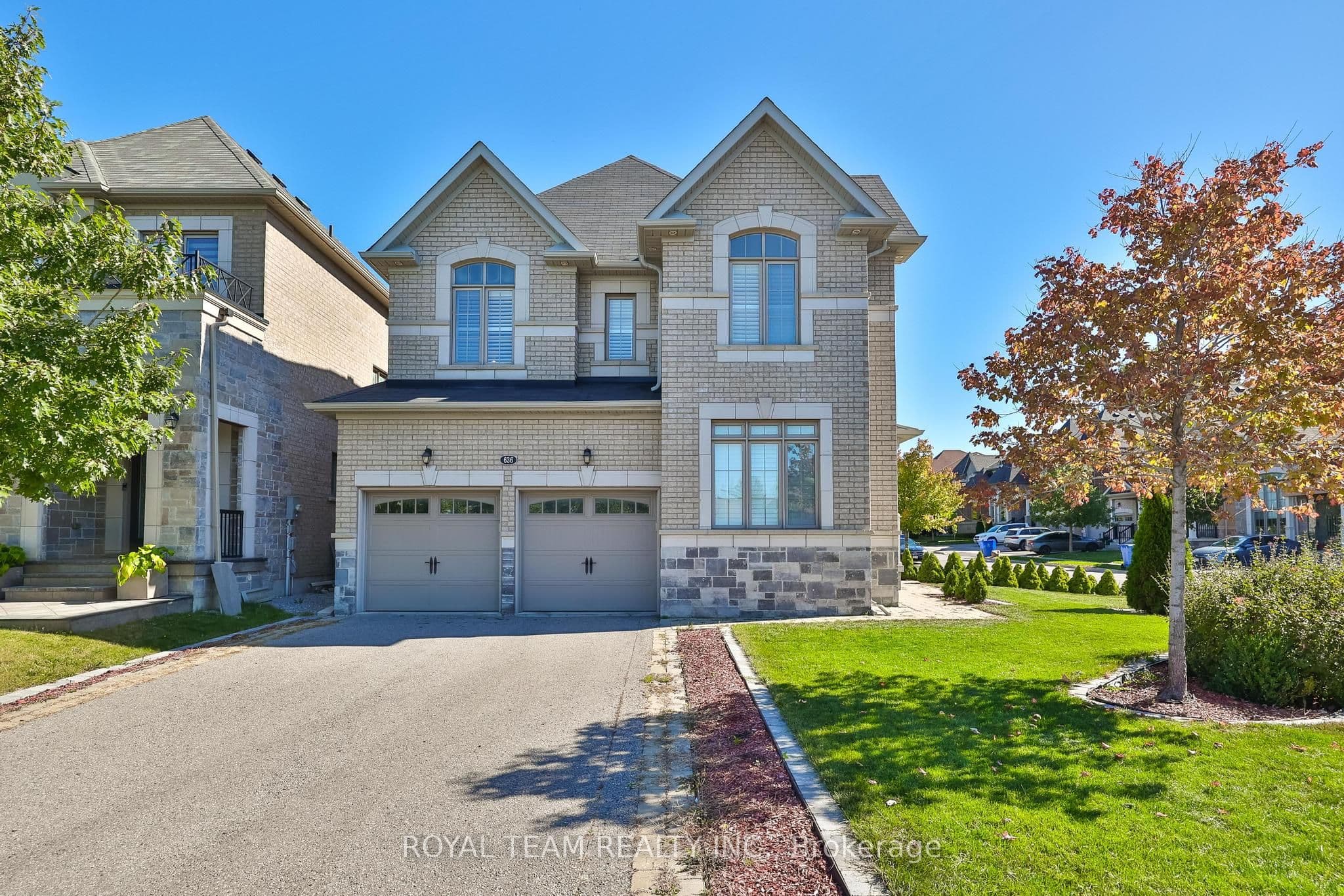 636 Mcgregor Farm Trail, Newmarket, ON L3X 0H3