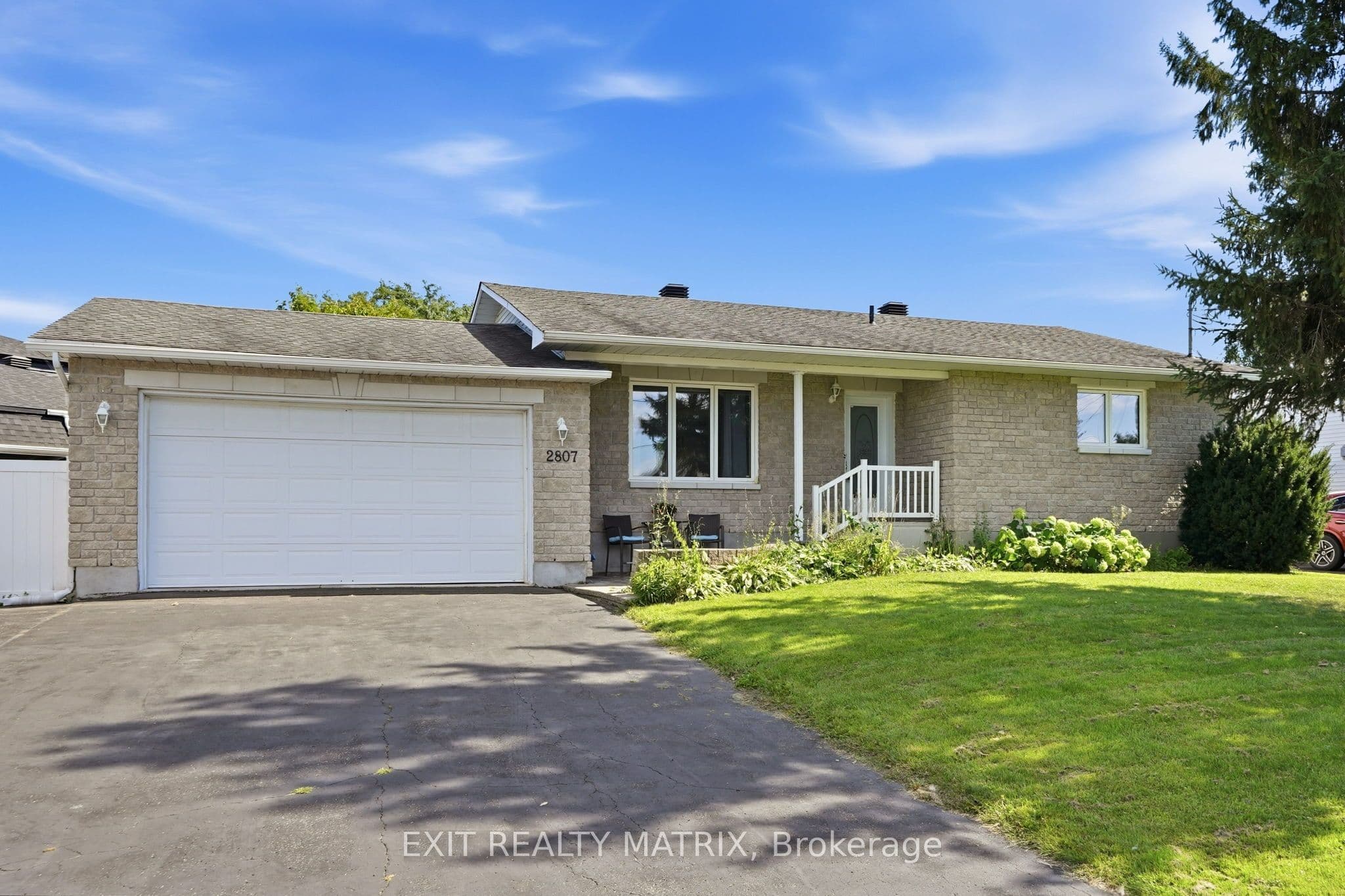 2807 Leonard Street, Clarence-Rockland, ON K4K 1A4