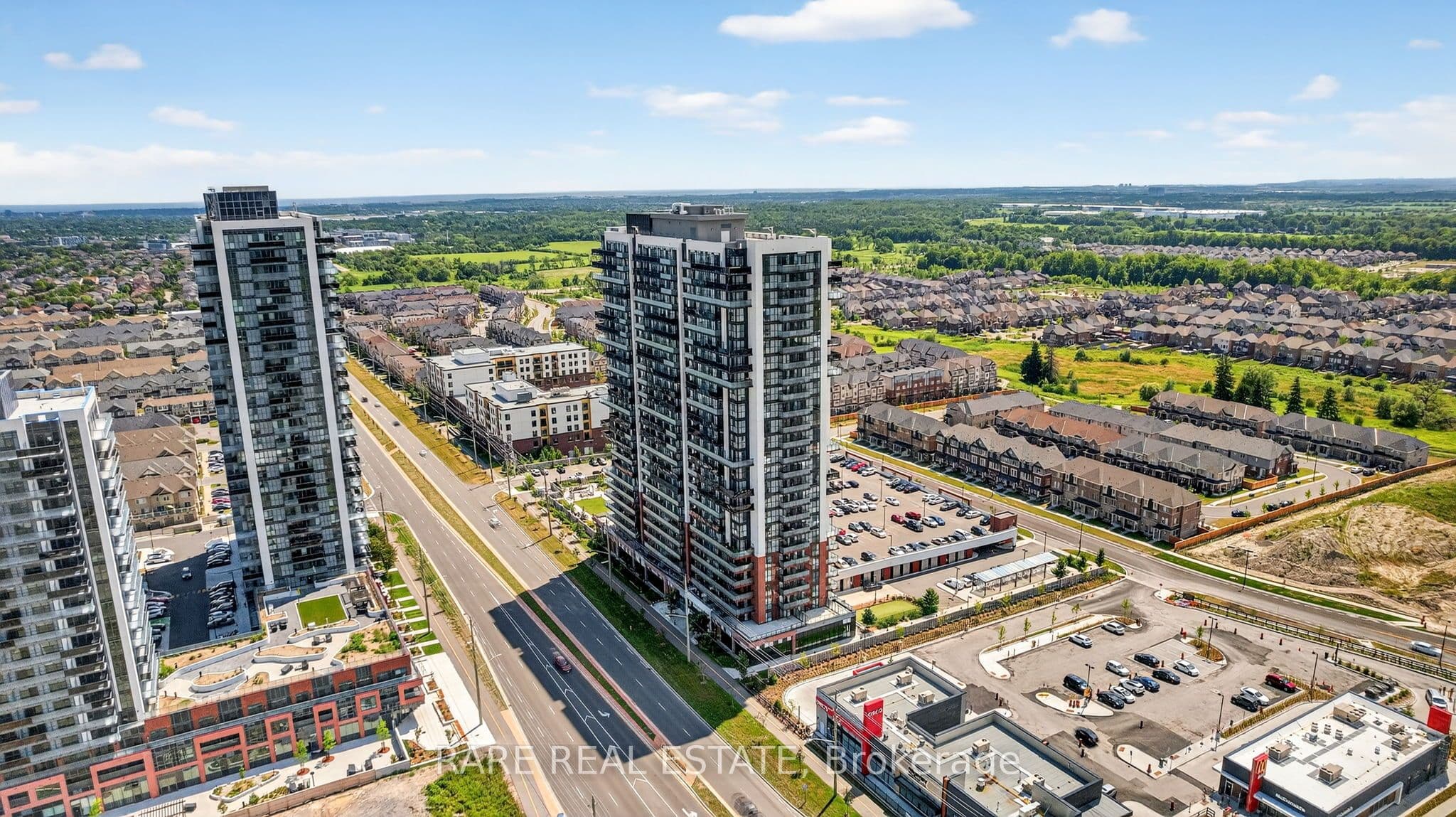2550 Simcoe Street 1614, Oshawa, ON L1L 0R5