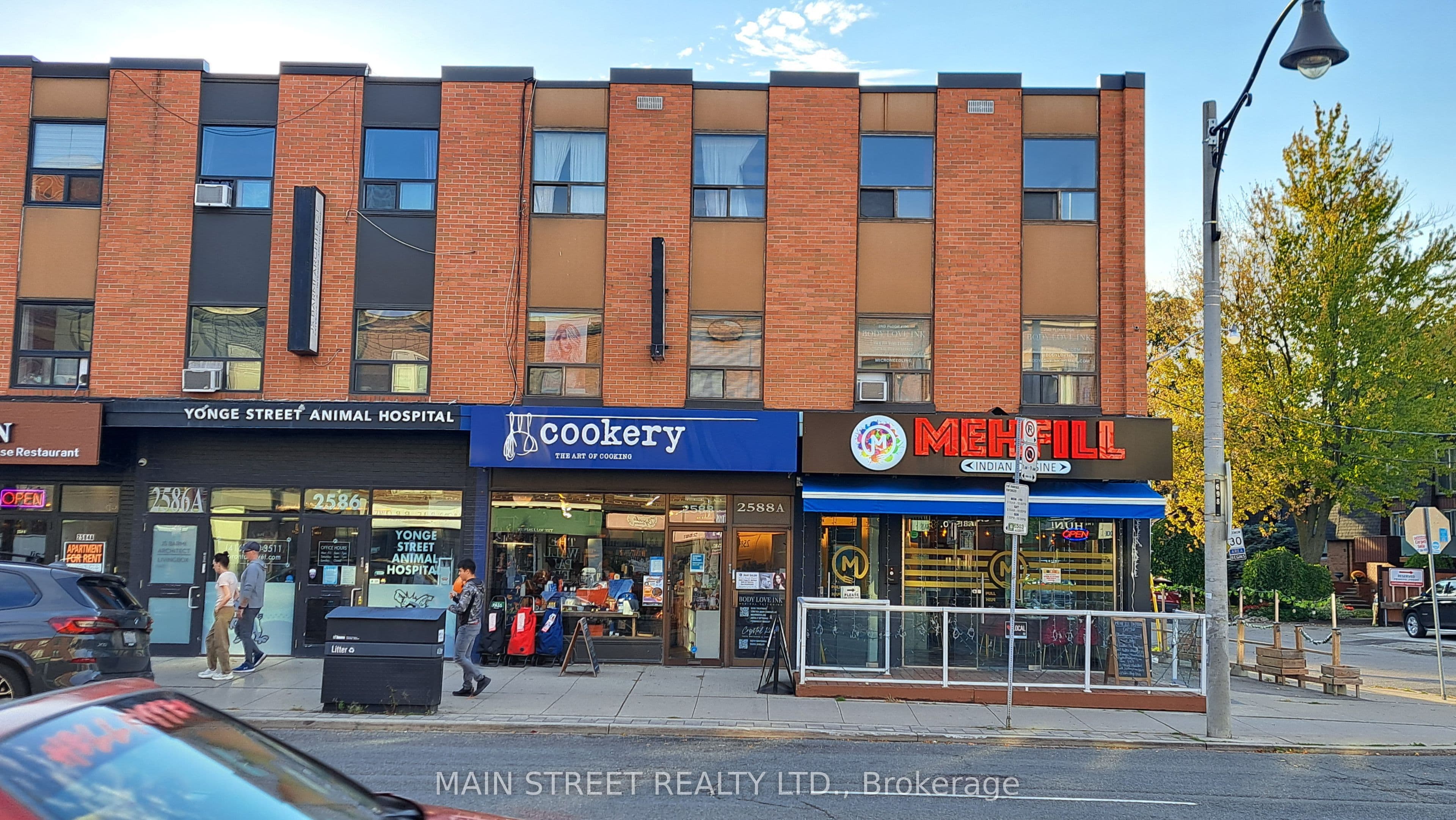 2588 & 2590 Yonge Street, Toronto, ON M4P 2J3