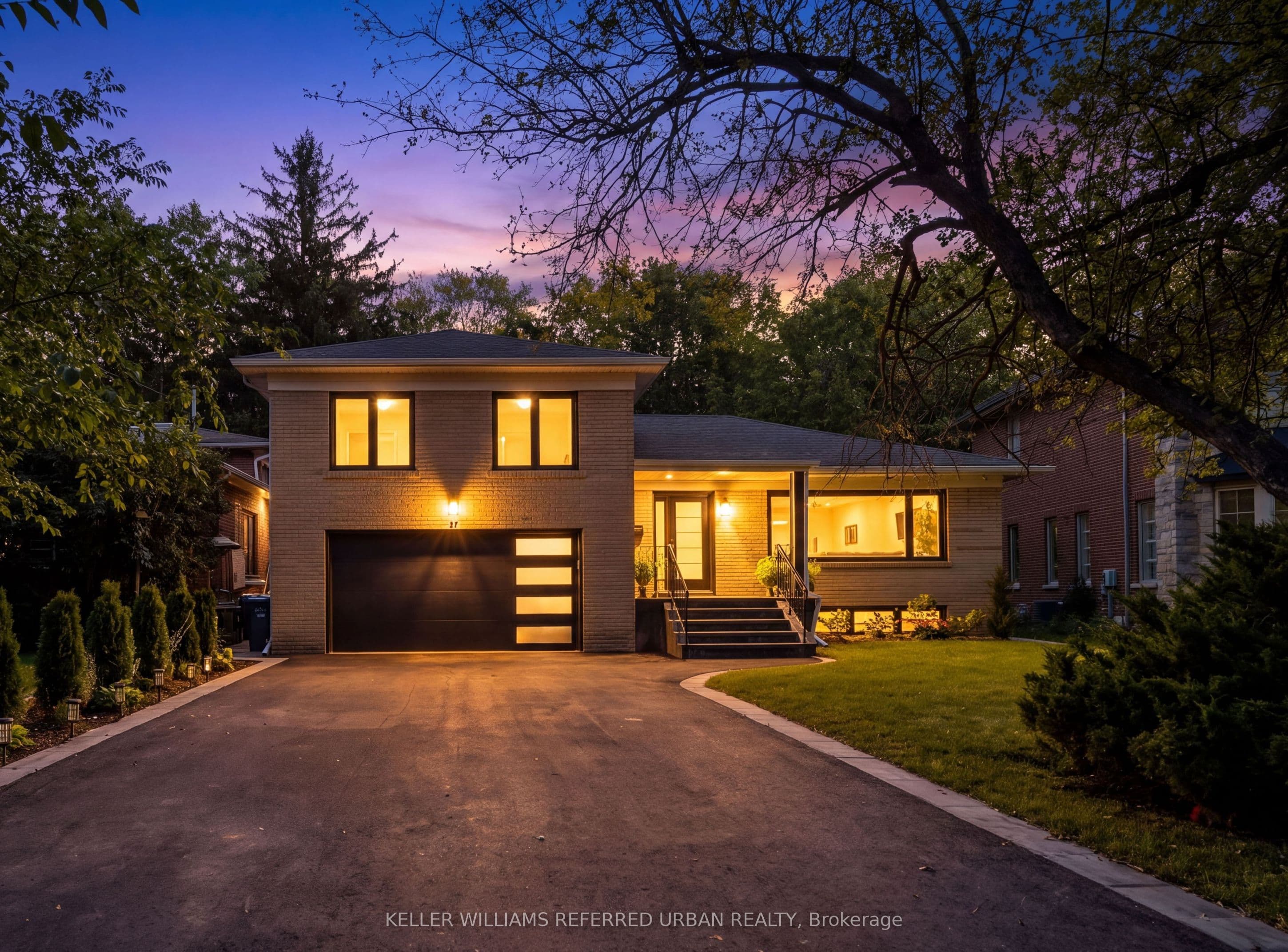 27 Christine Crescent, Toronto, ON M2R 1A4